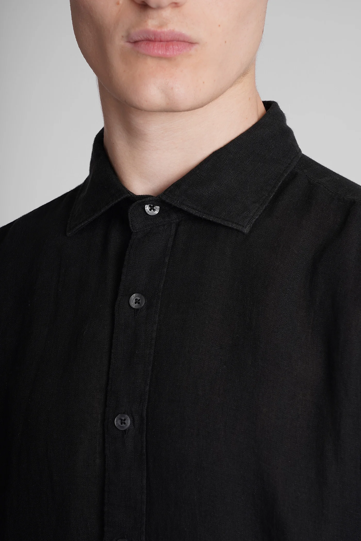 Shirt in black linen - Image 5