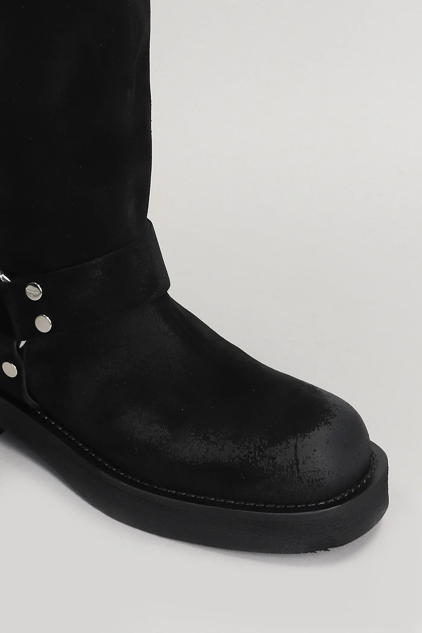 Demi 020 low heels boots in black suede - Image 5