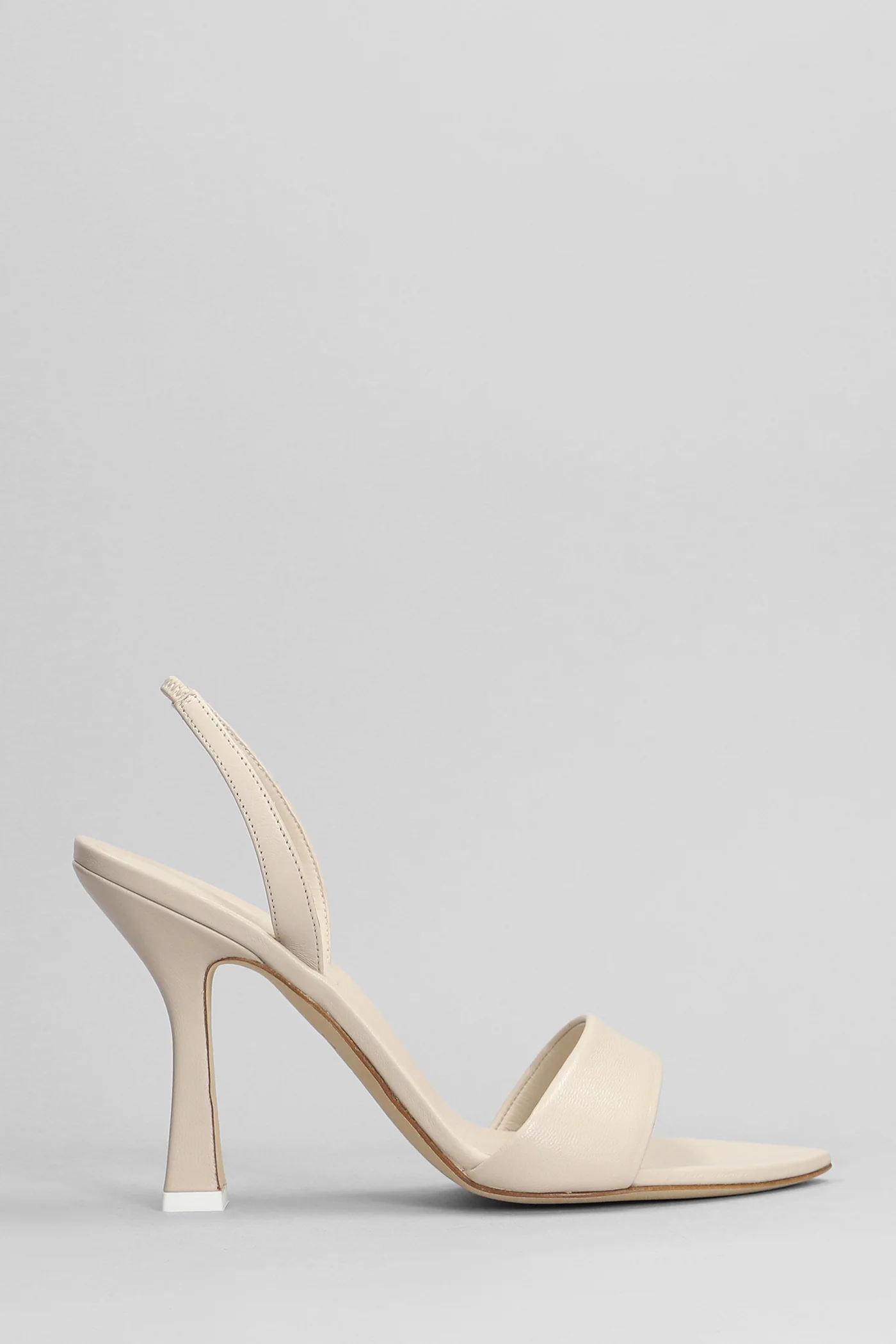 Lily 095 Sandals in beige leather