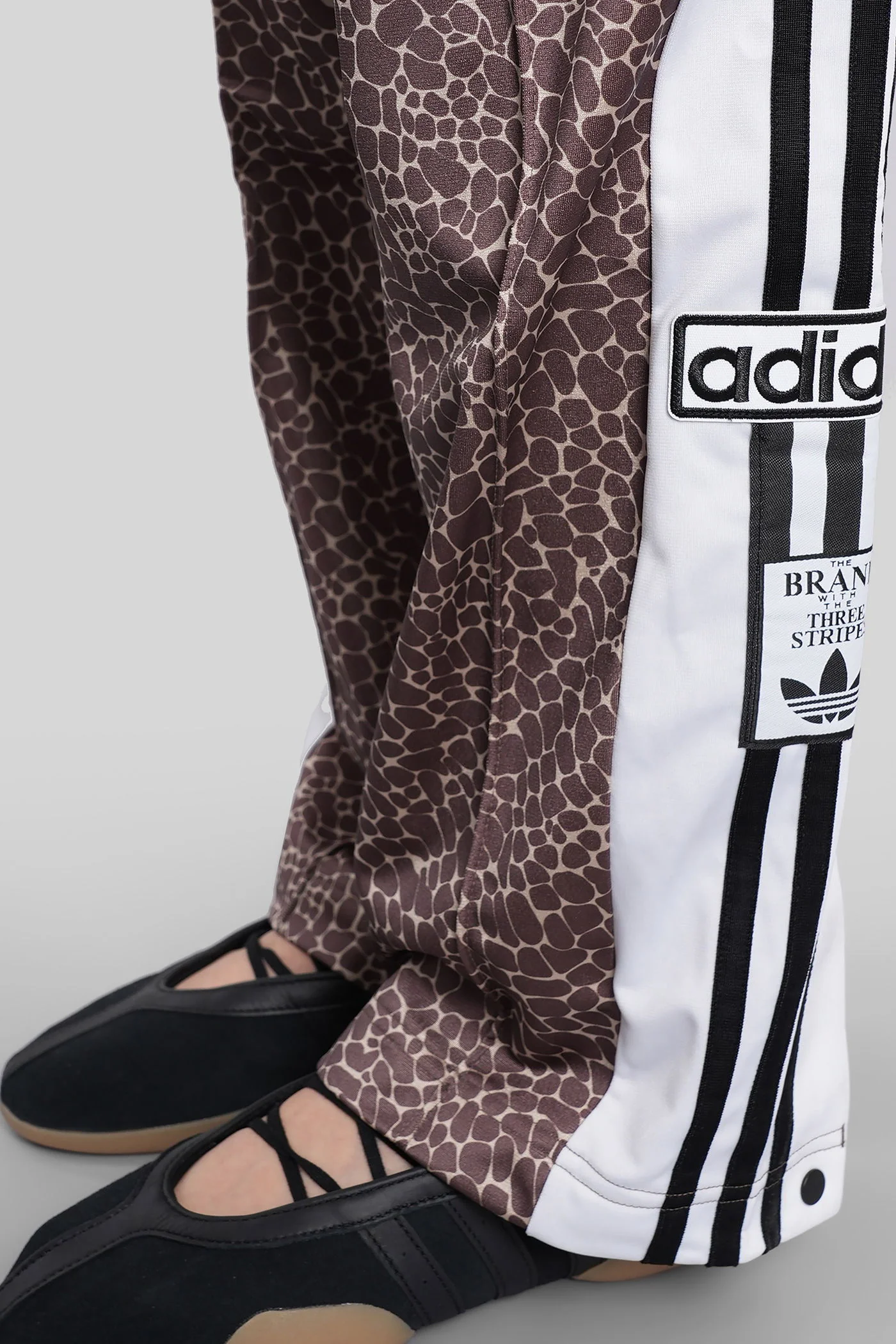 Aop Adibreaker Pt Pants in Animalier polyester - Image 5