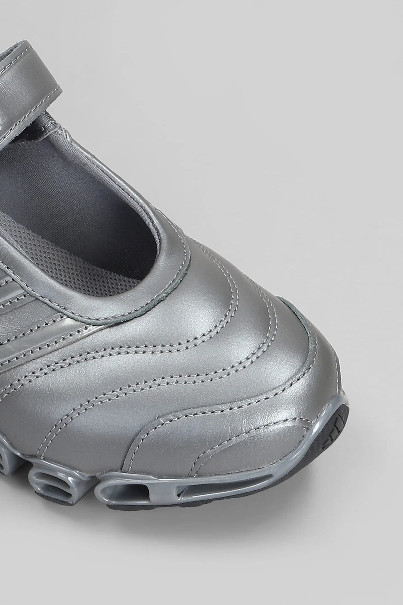 Megaride Taqwa Sneakers in grey leather - Image 5