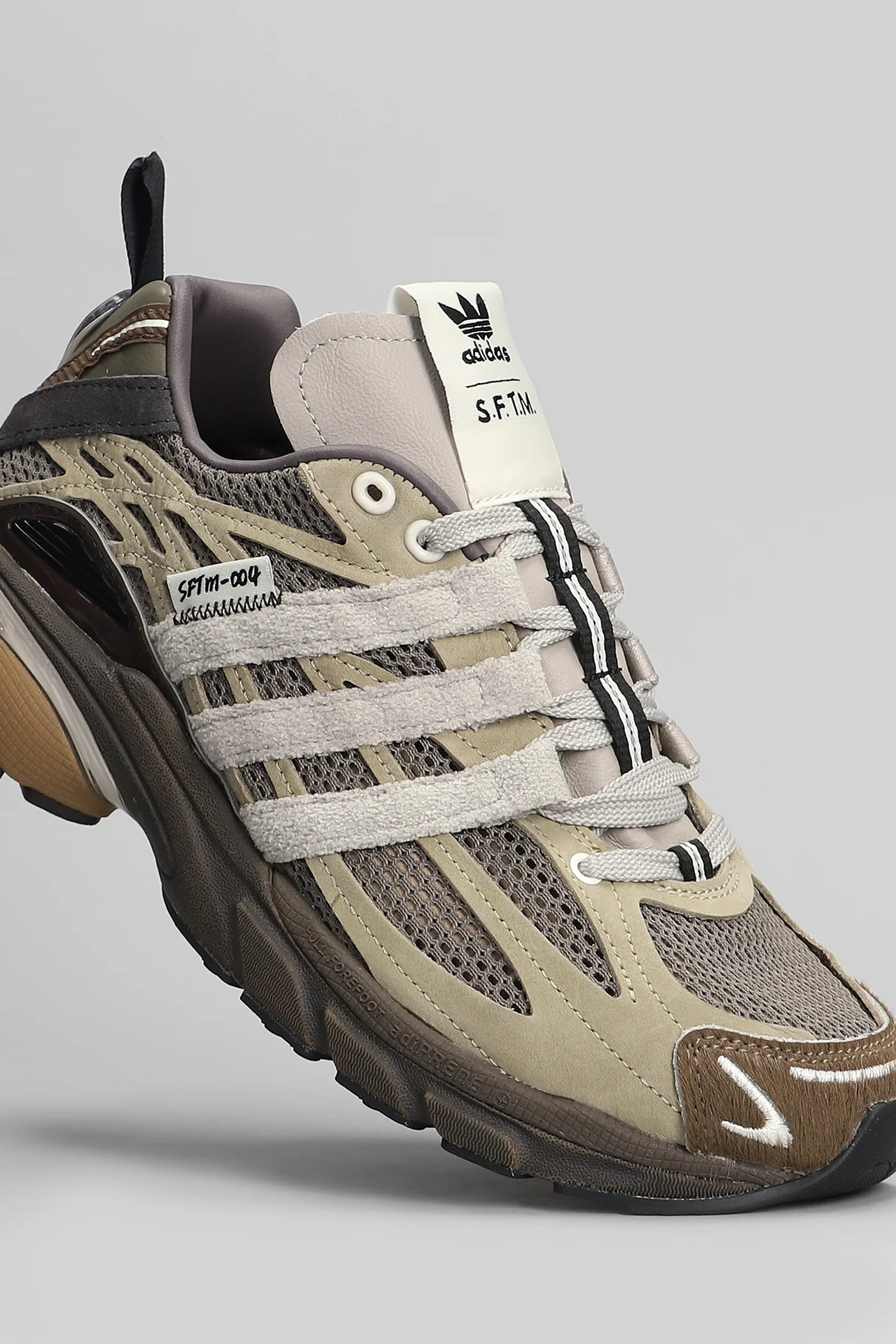 Adistar Cushion Sneakers in beige Suede and fabric - Image 5