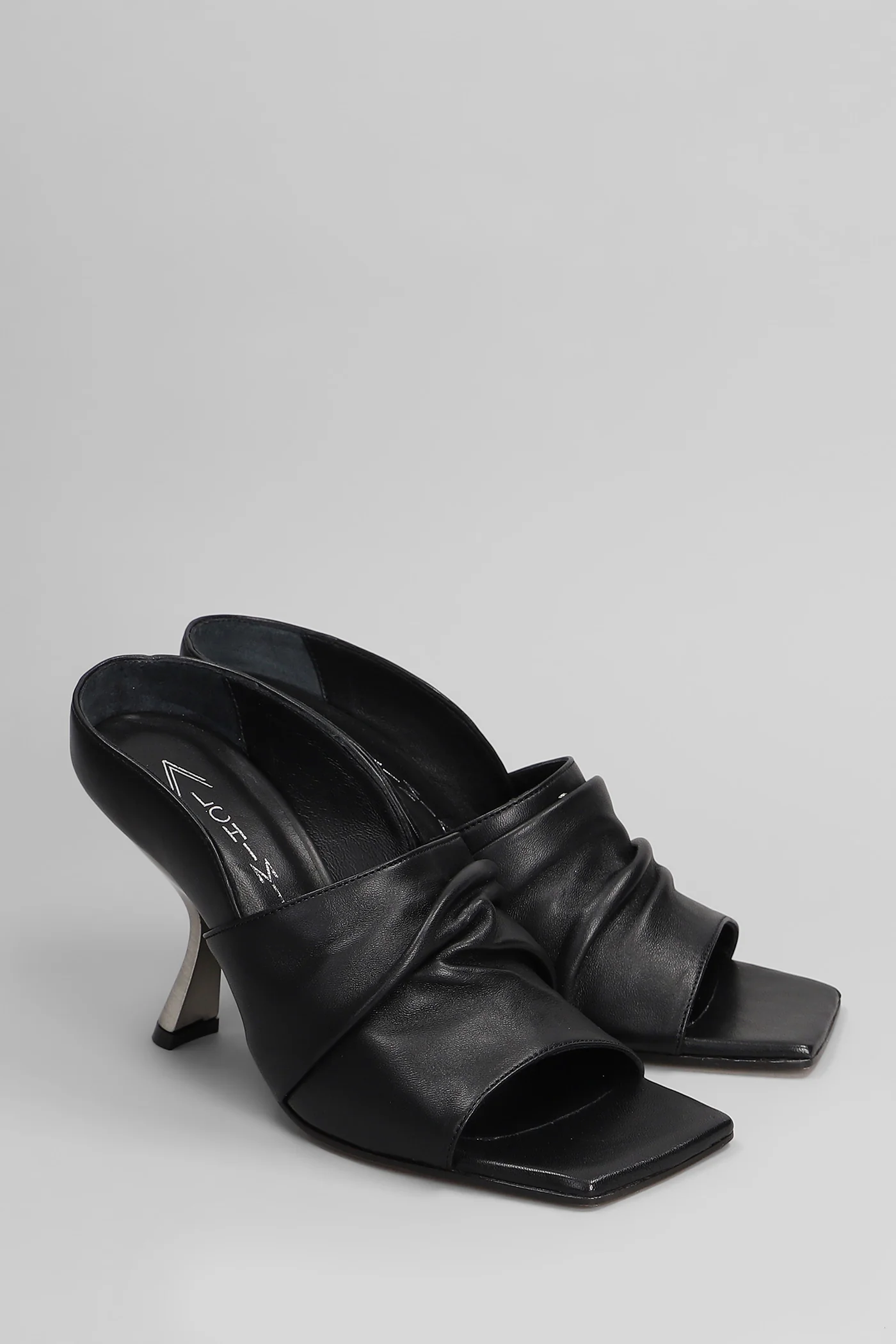 Slipper-Mule in black leather - Image 2