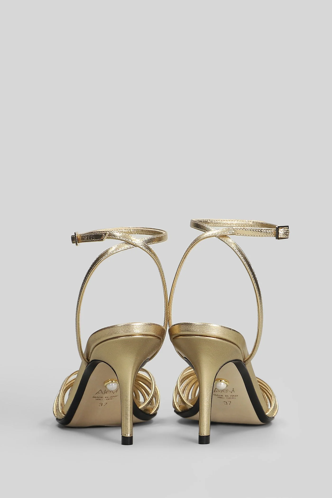 Blake 75 Sandals in gold leather - Image 24