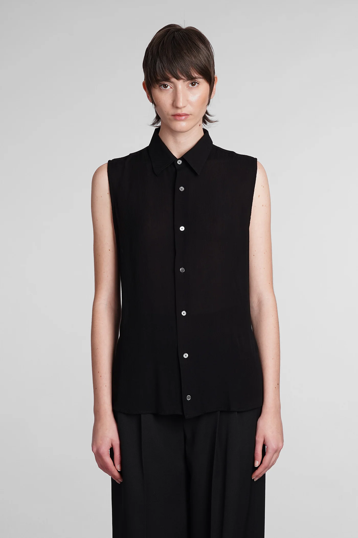 Shirt in black viscose