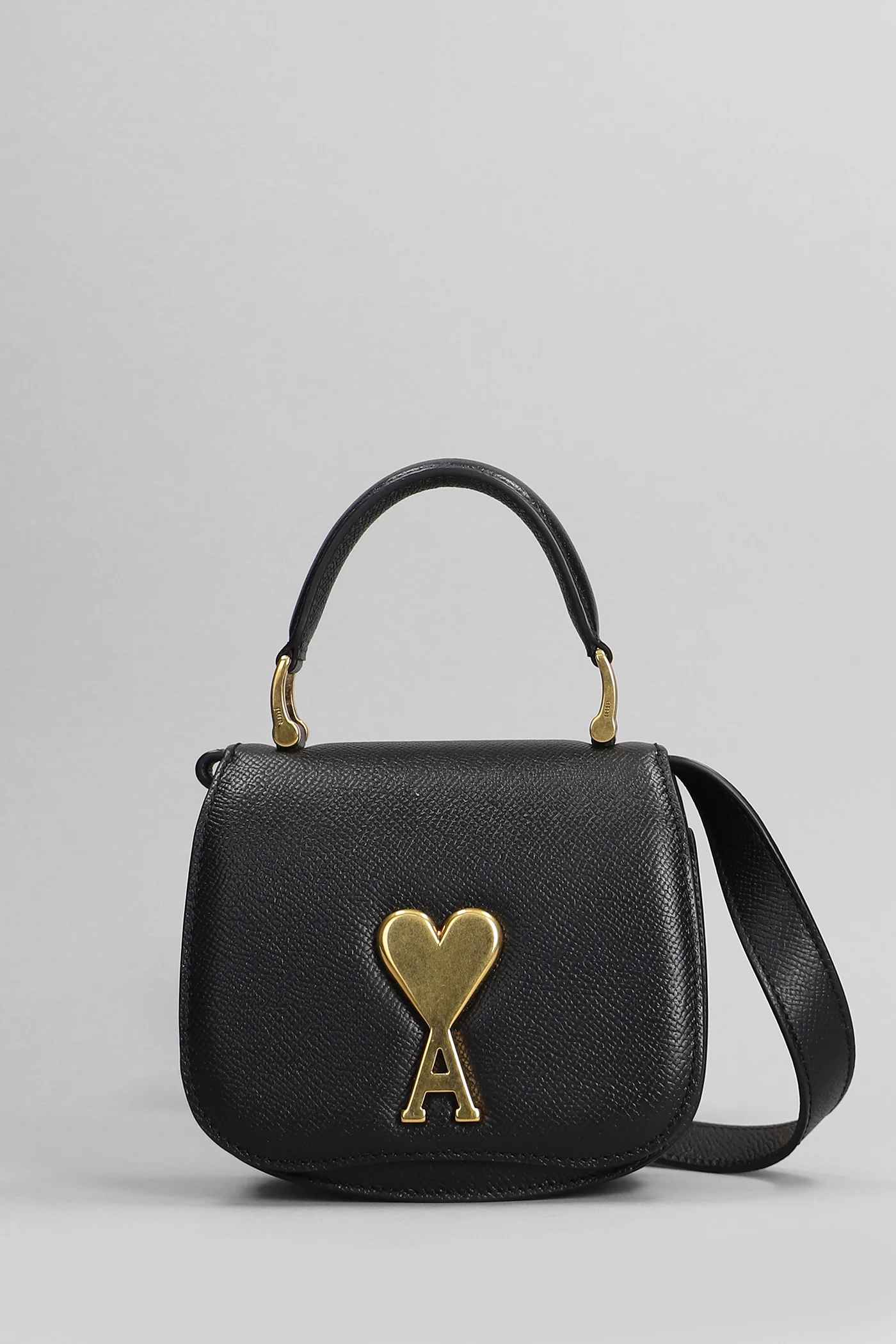 Shoulder bag in black leather