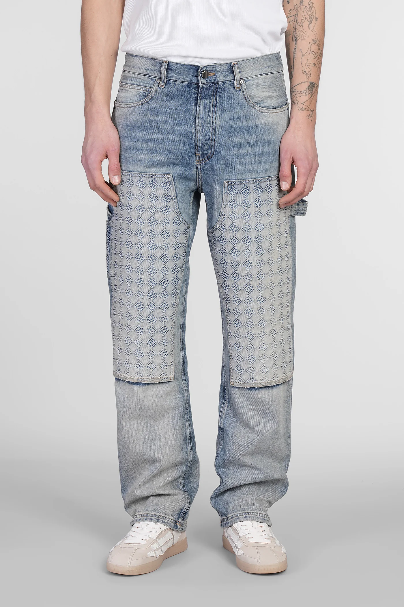 Jeans in blue denim