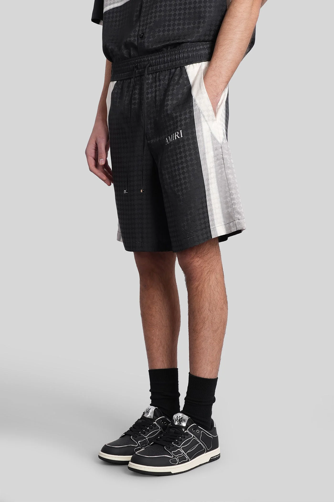 Shorts in black viscose - Image 4