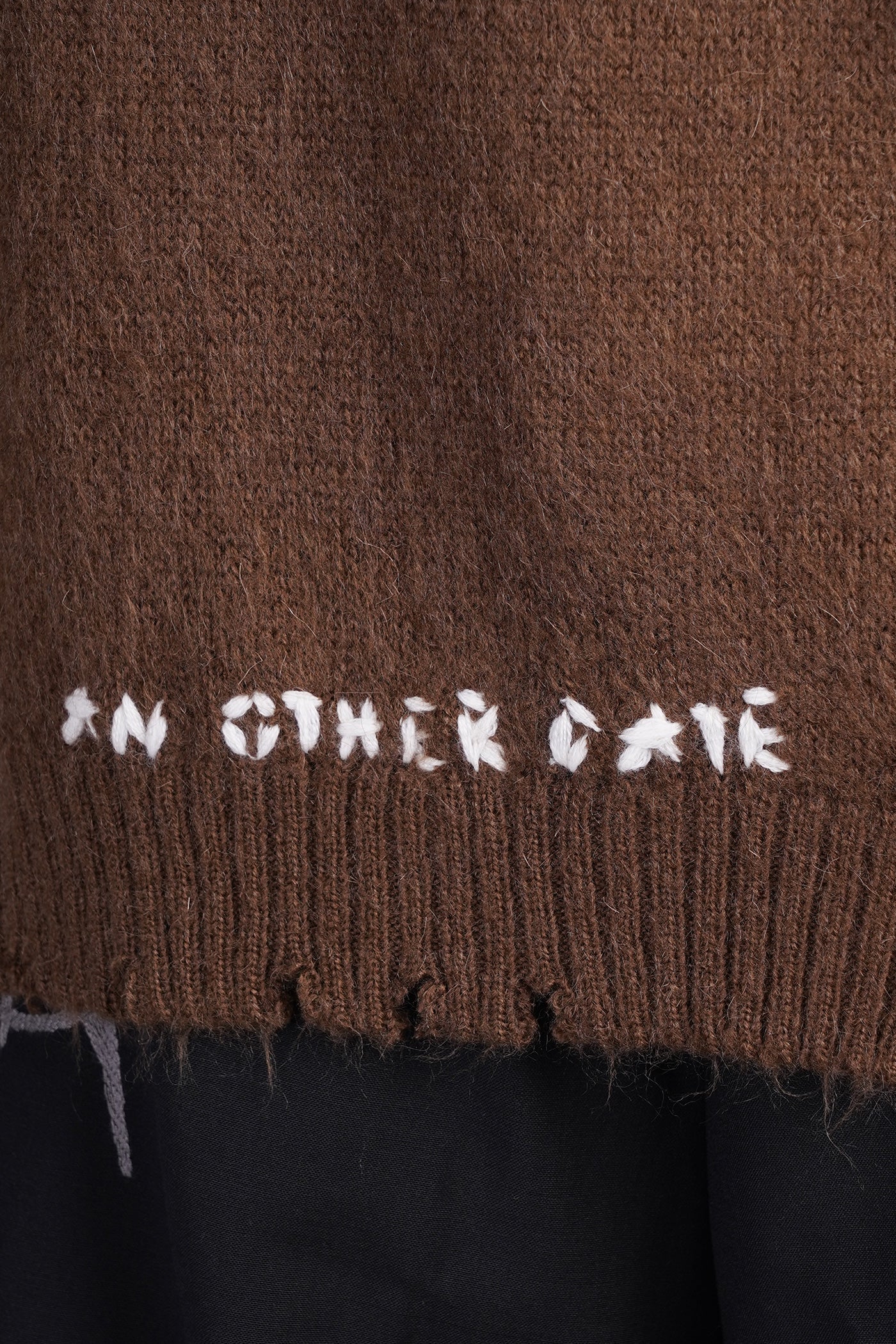 Cardigan in brown acrylic - Image 5