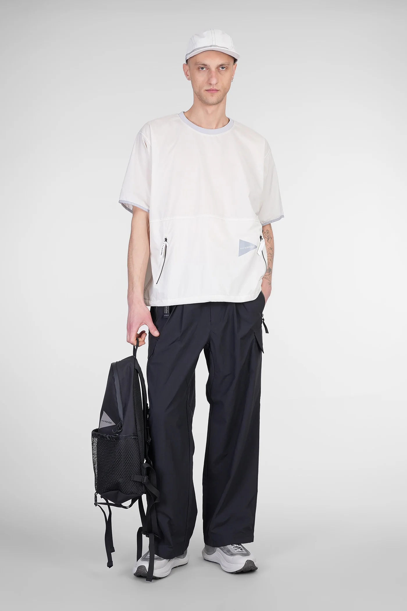 T-Shirt in beige nylon - Image 2