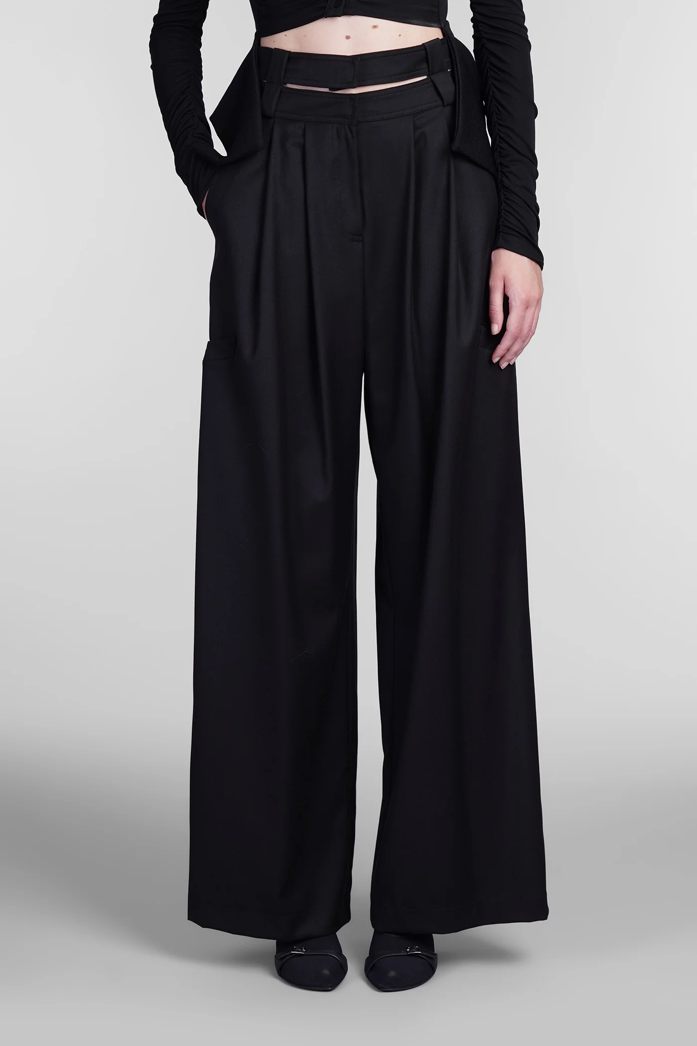 Pants in black polyester
