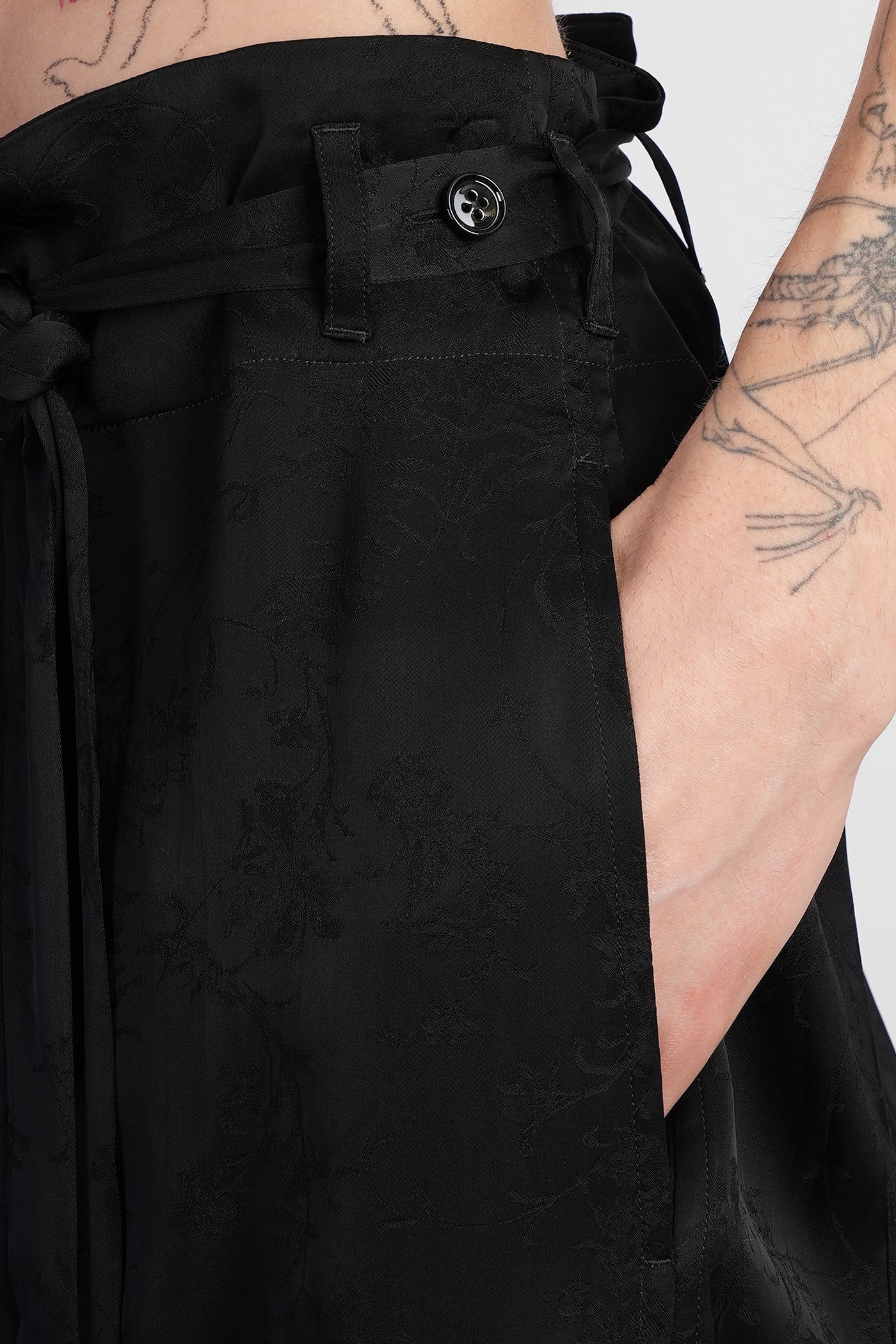 Bruse Pants in black viscose - Image 5