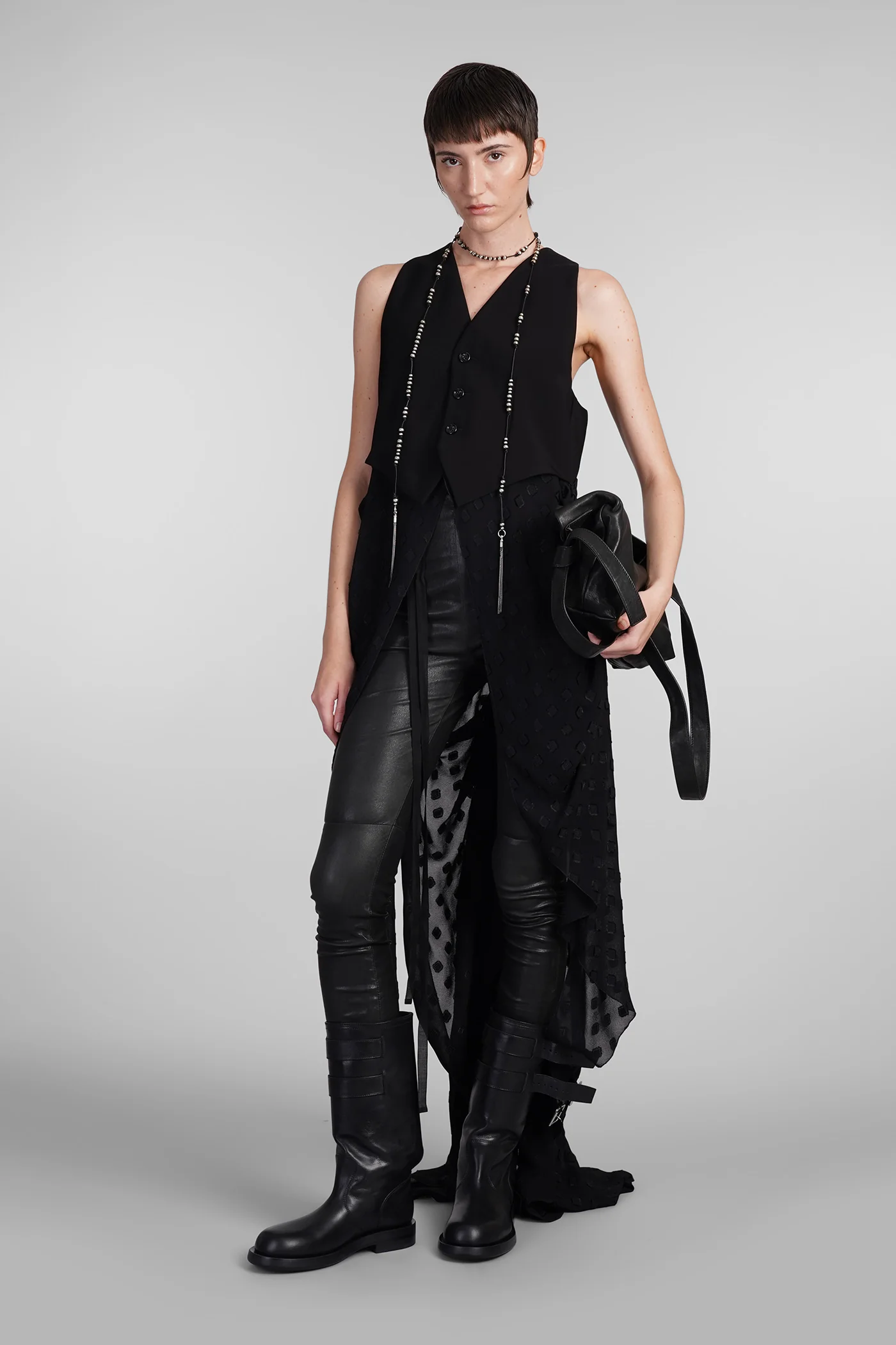 Thyra Vest in black viscose - Image 2