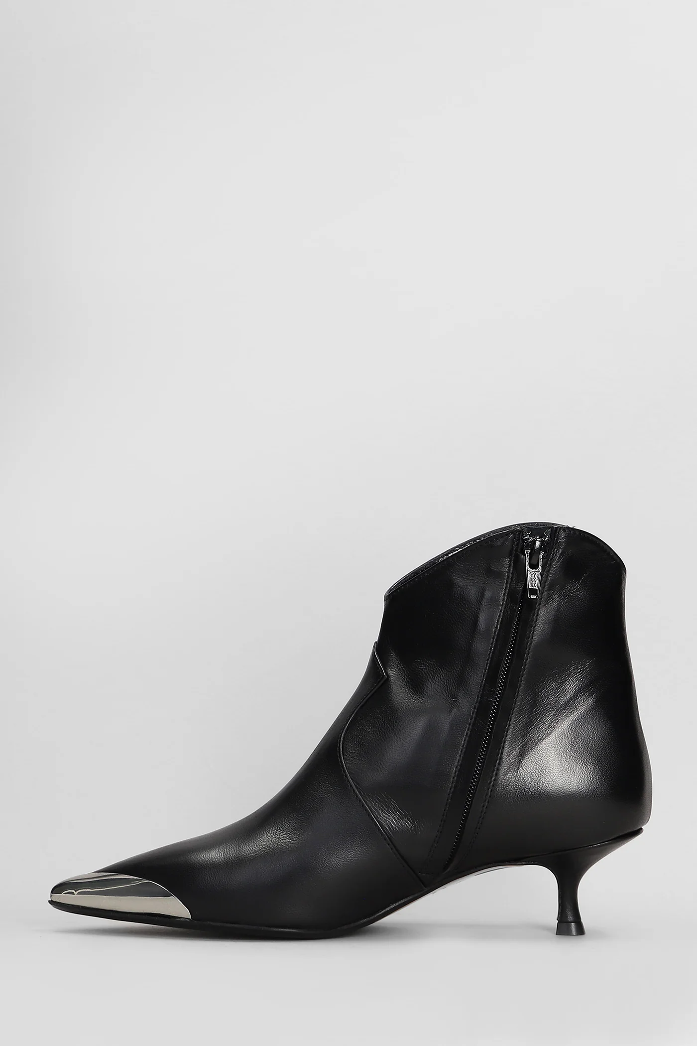 High heels Ankle boots in black leather - Image 3