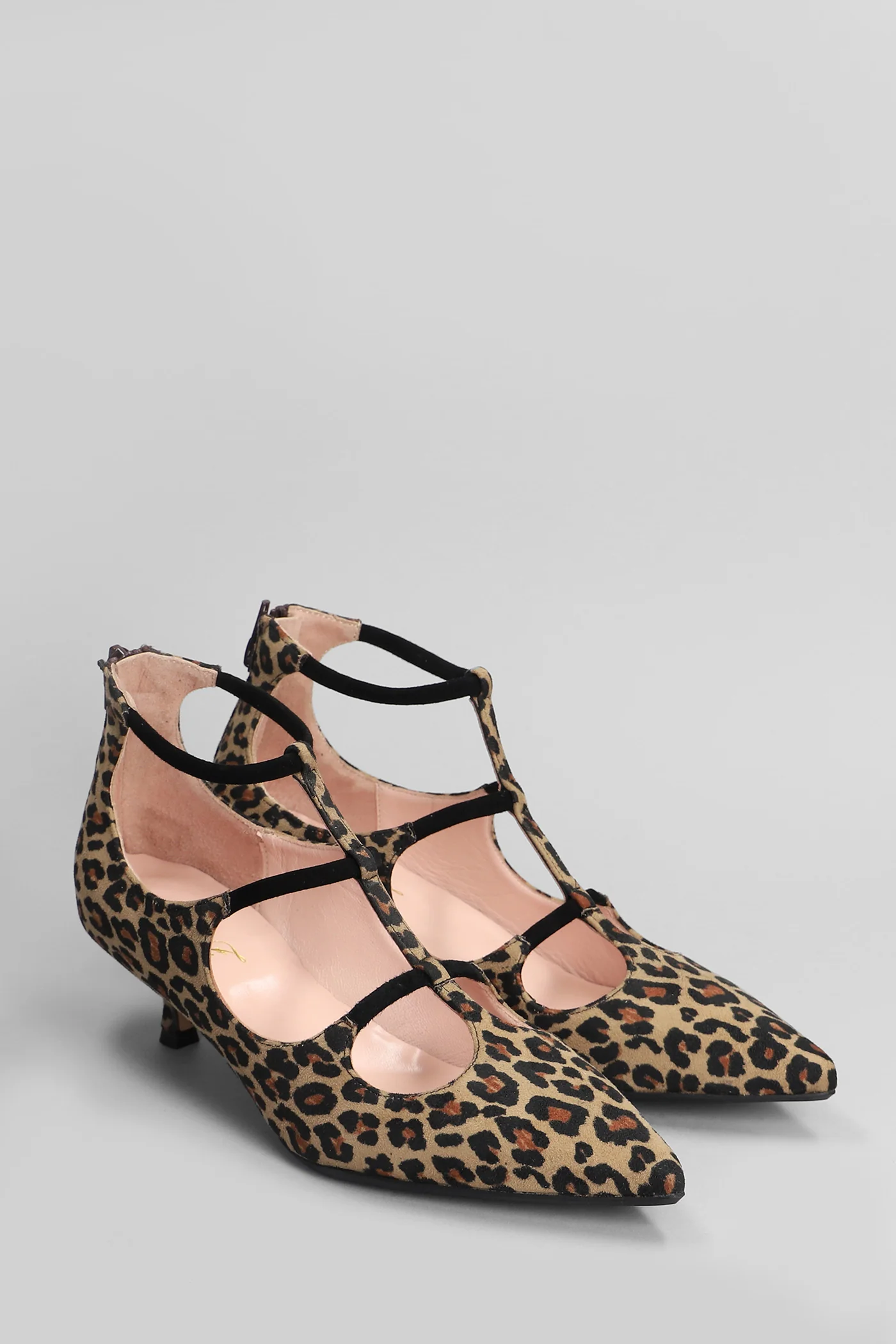 Pumps in Animalier suede - Image 2