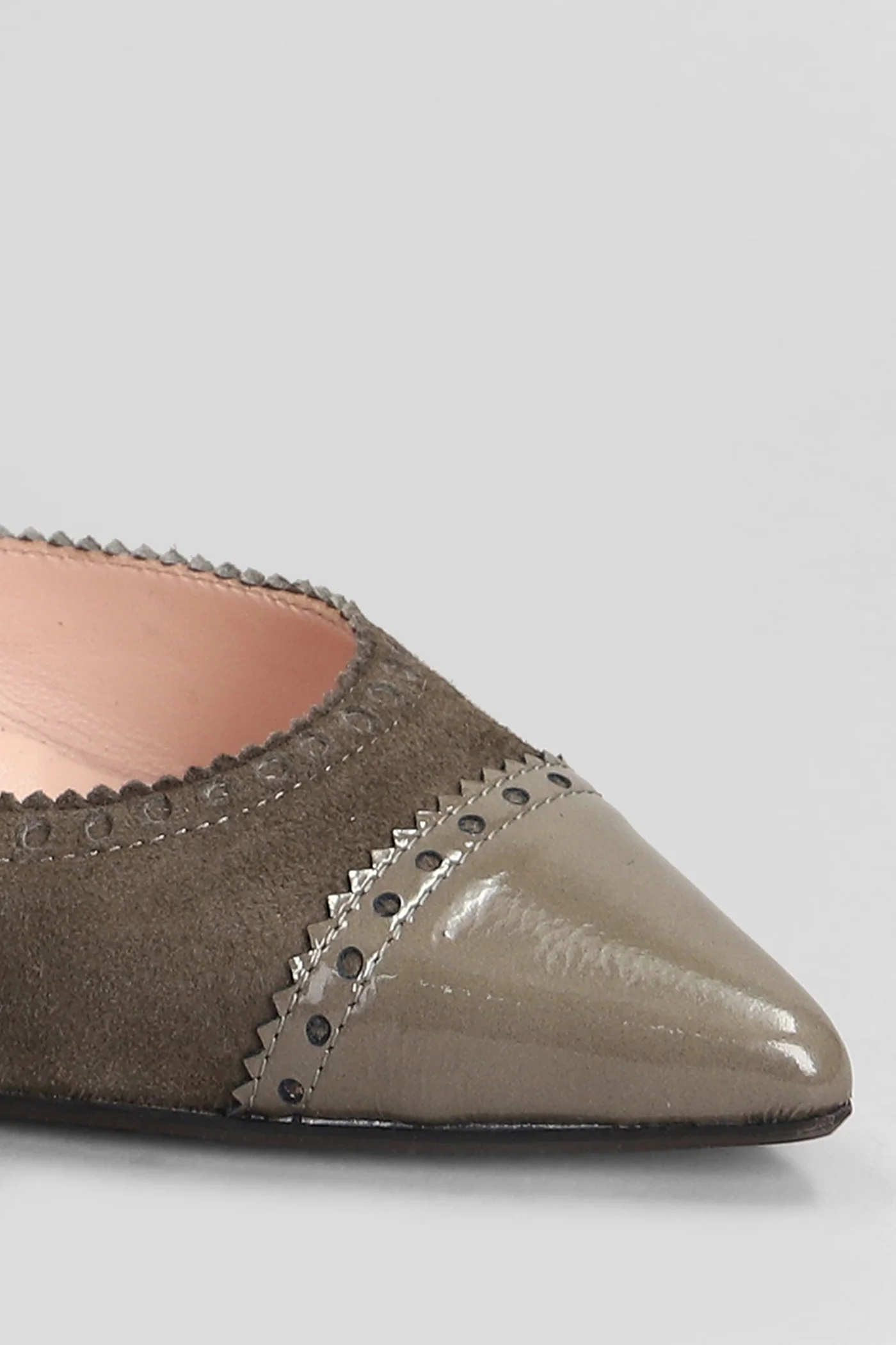 Pumps in taupe suede - Image 5