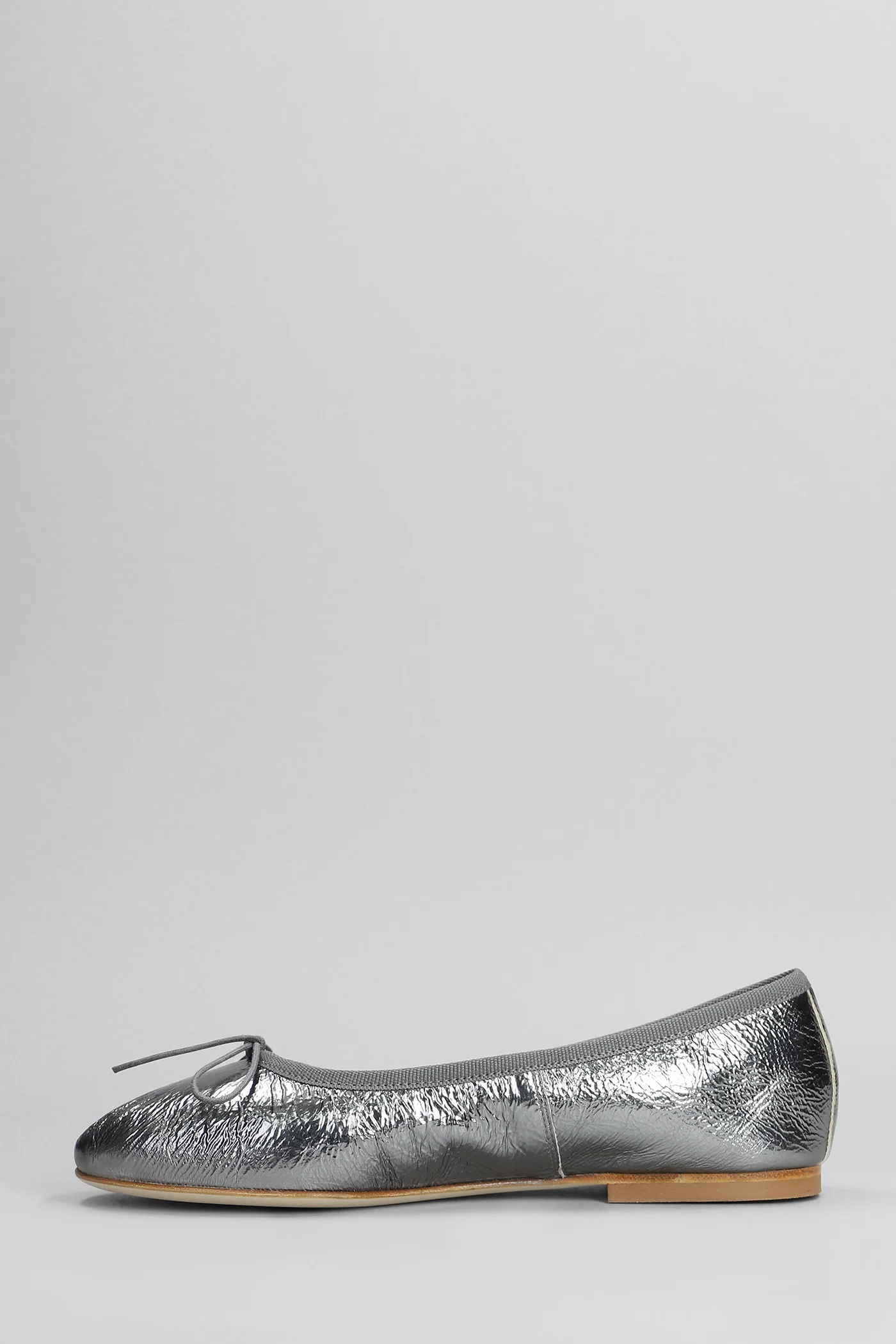 Ballet flats in silver leather - Image 3