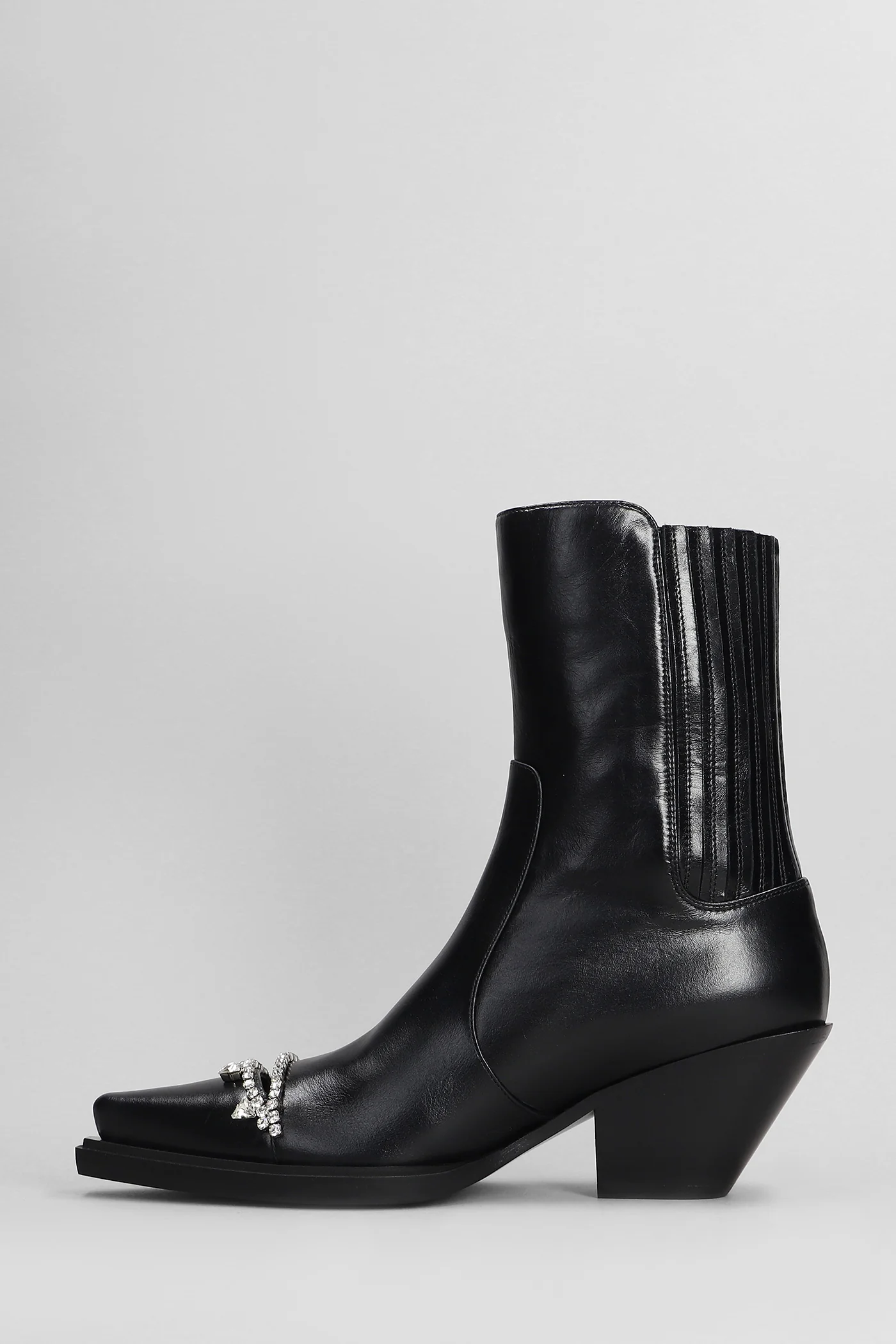 Ankle boots in black leather - Image 3