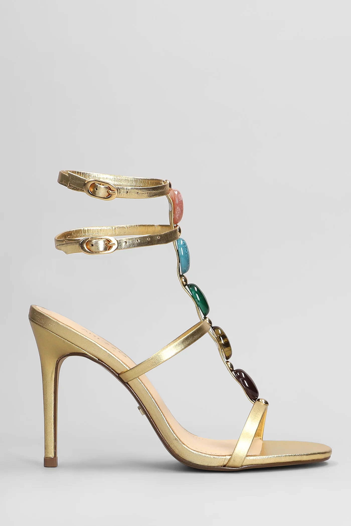Sandals in gold leather