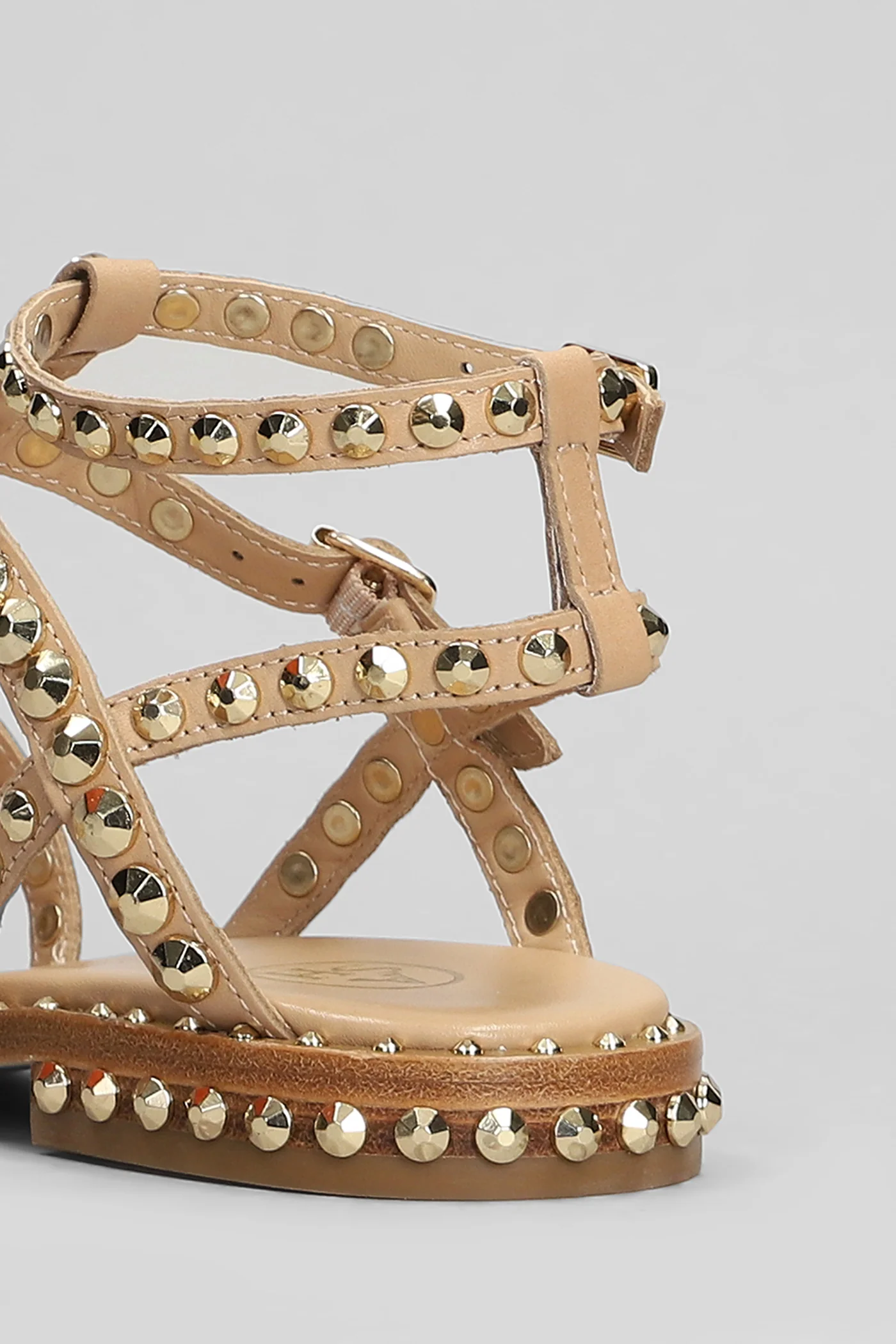Precious Flats in powder leather - Image 5