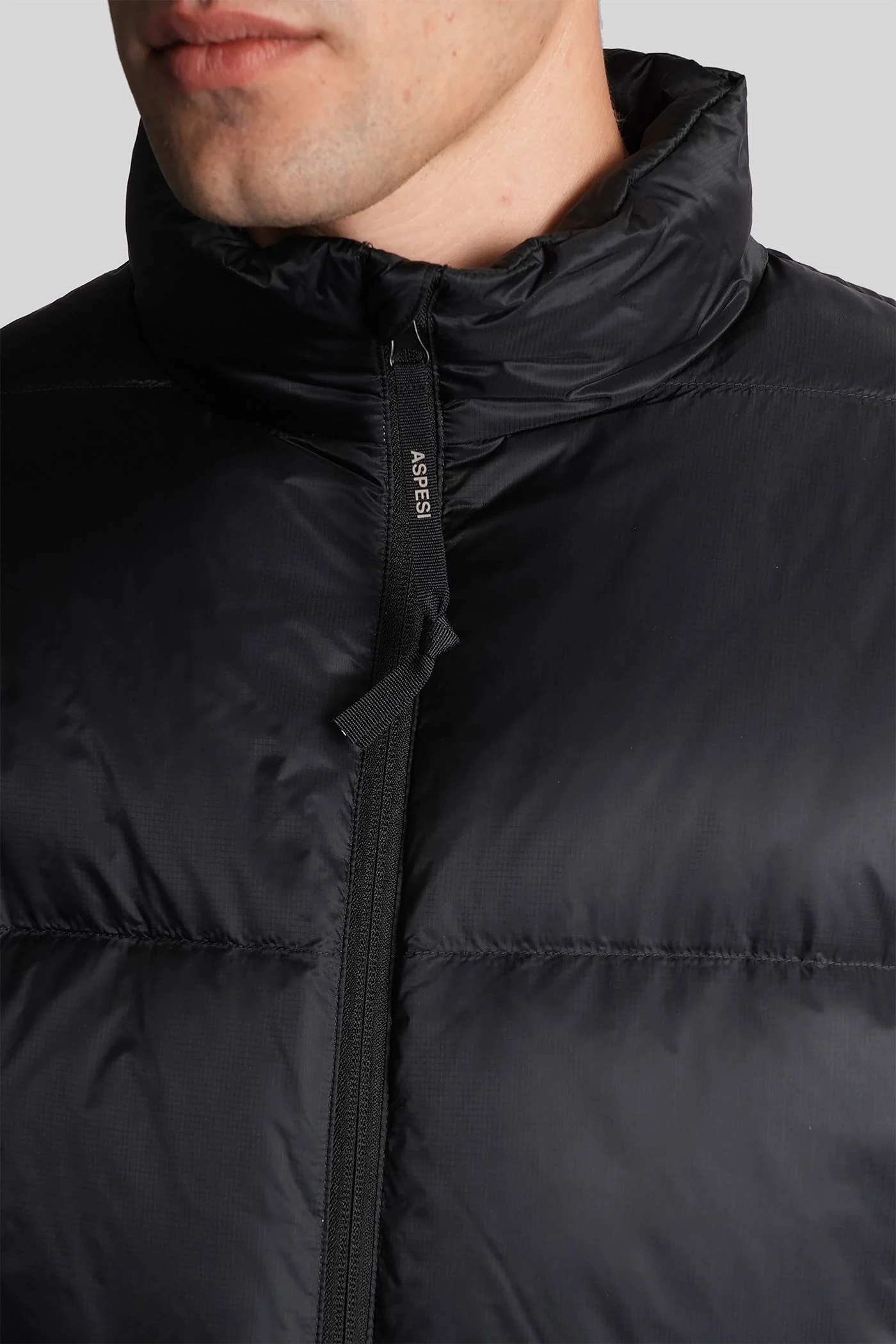 Noguchi puffer in black polyester - Image 5