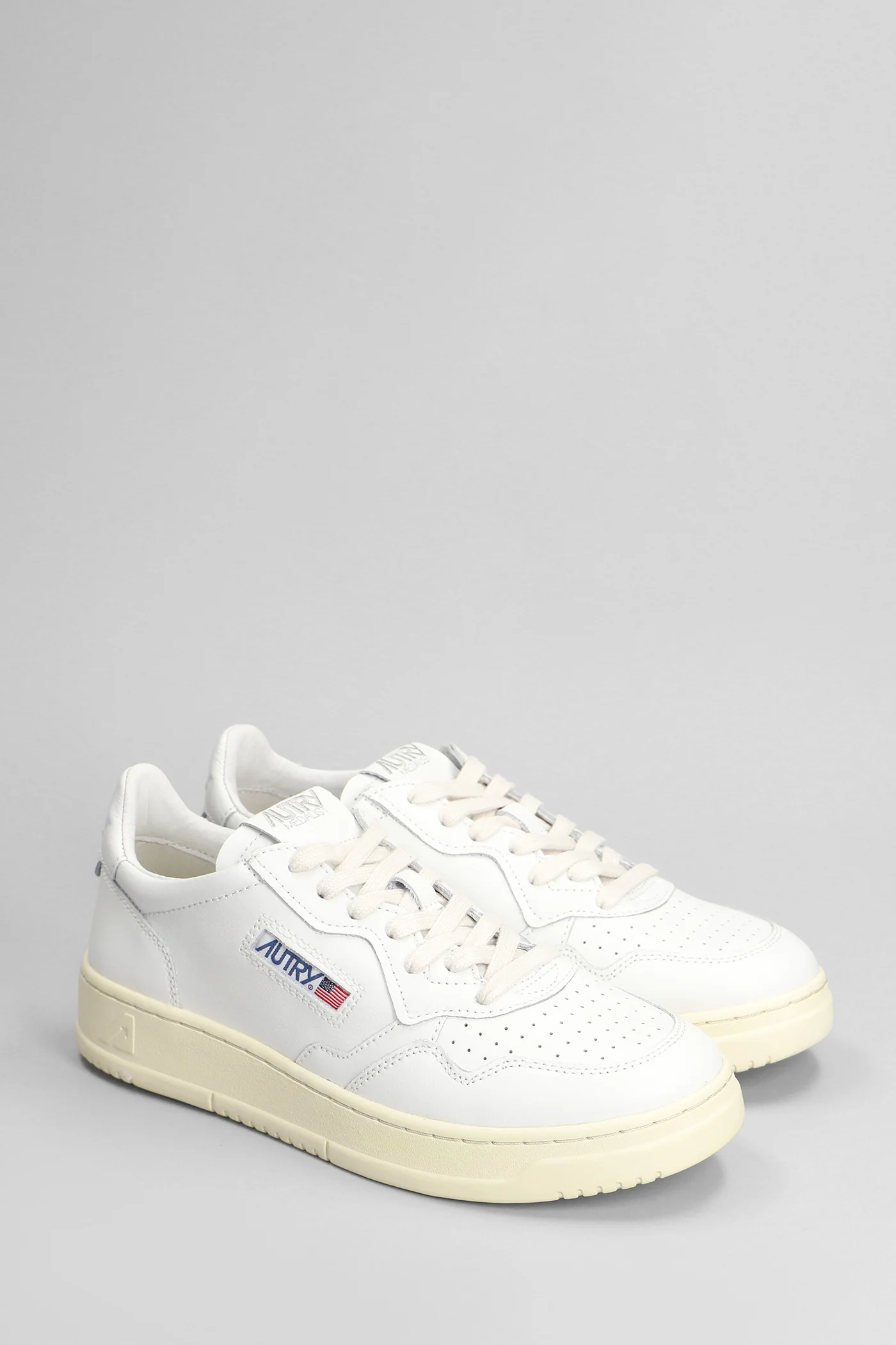 Medalist Low Sneakers in white leather - Image 2