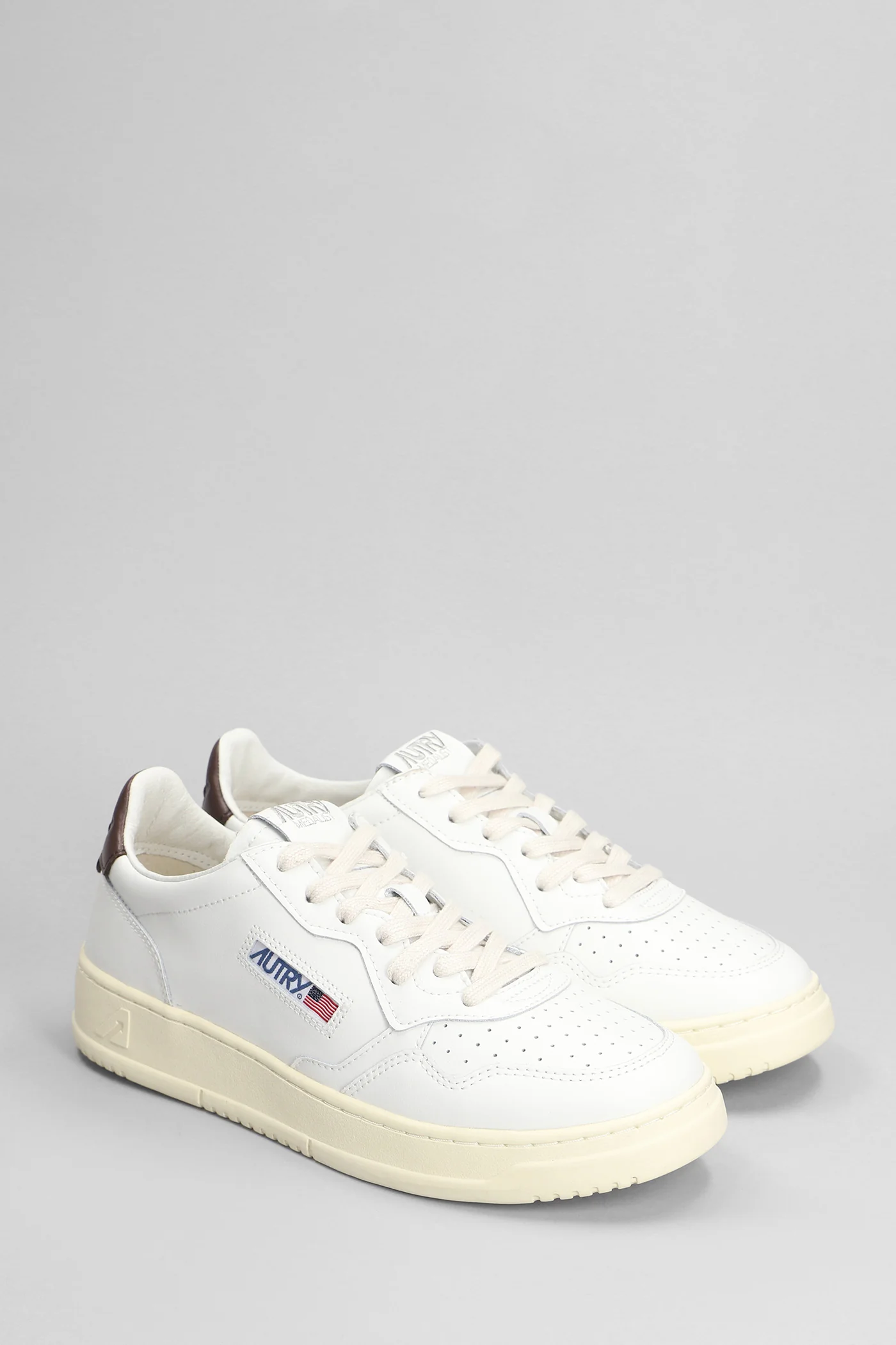 Medalist Low Sneakers in white leather - Image 2