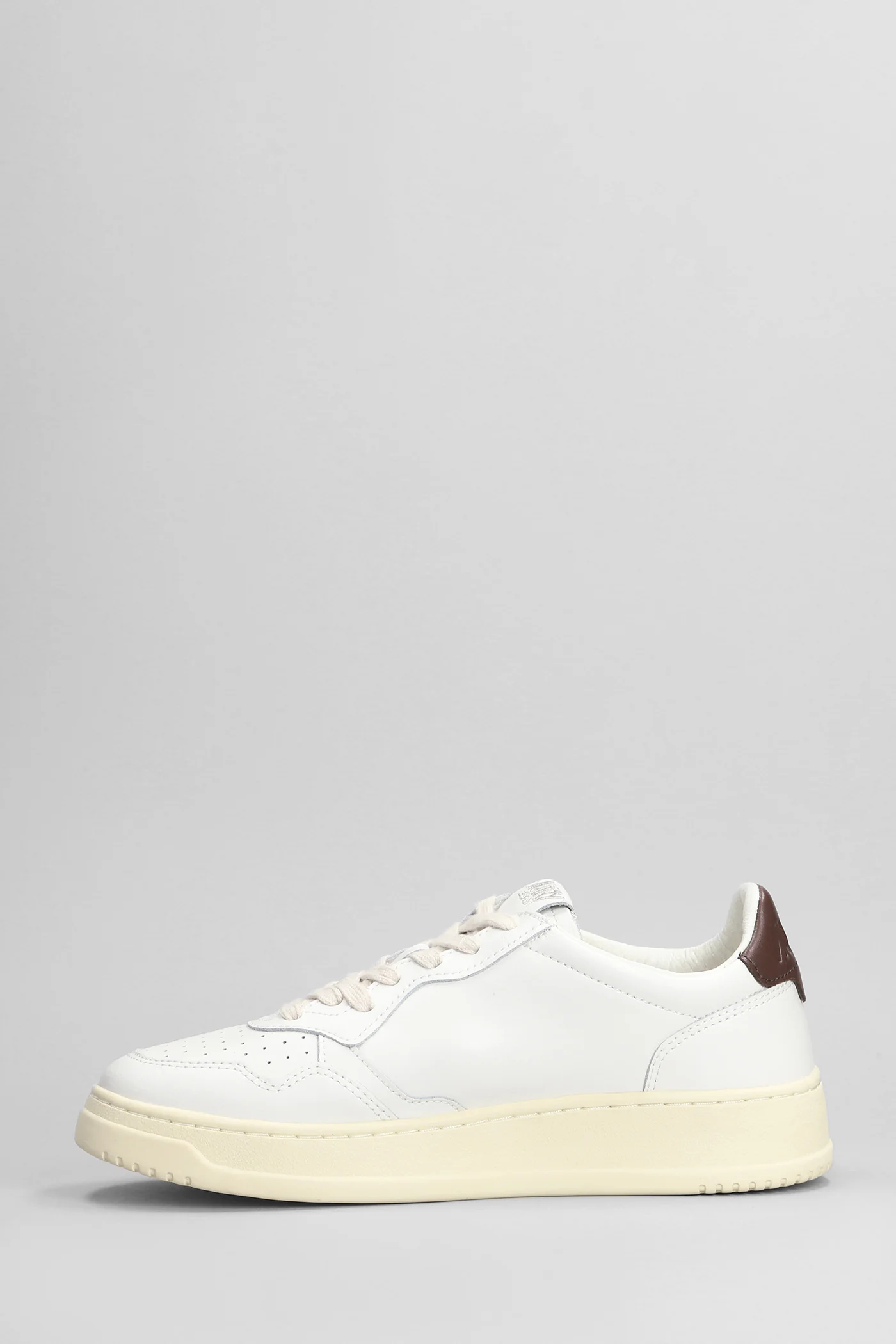 Medalist Low Sneakers in white leather - Image 3