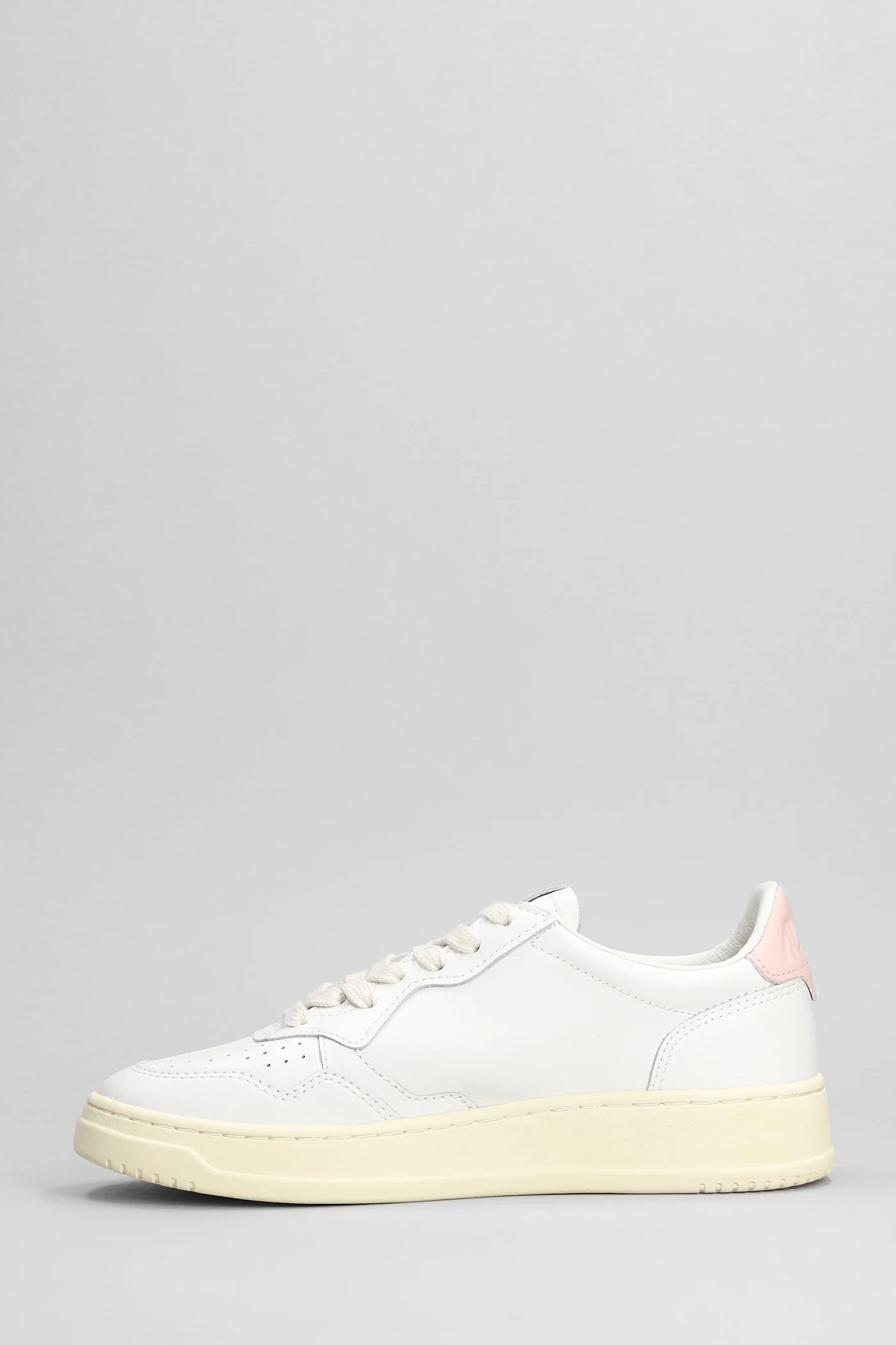 Medalist Low Sneakers in white leather - Image 3