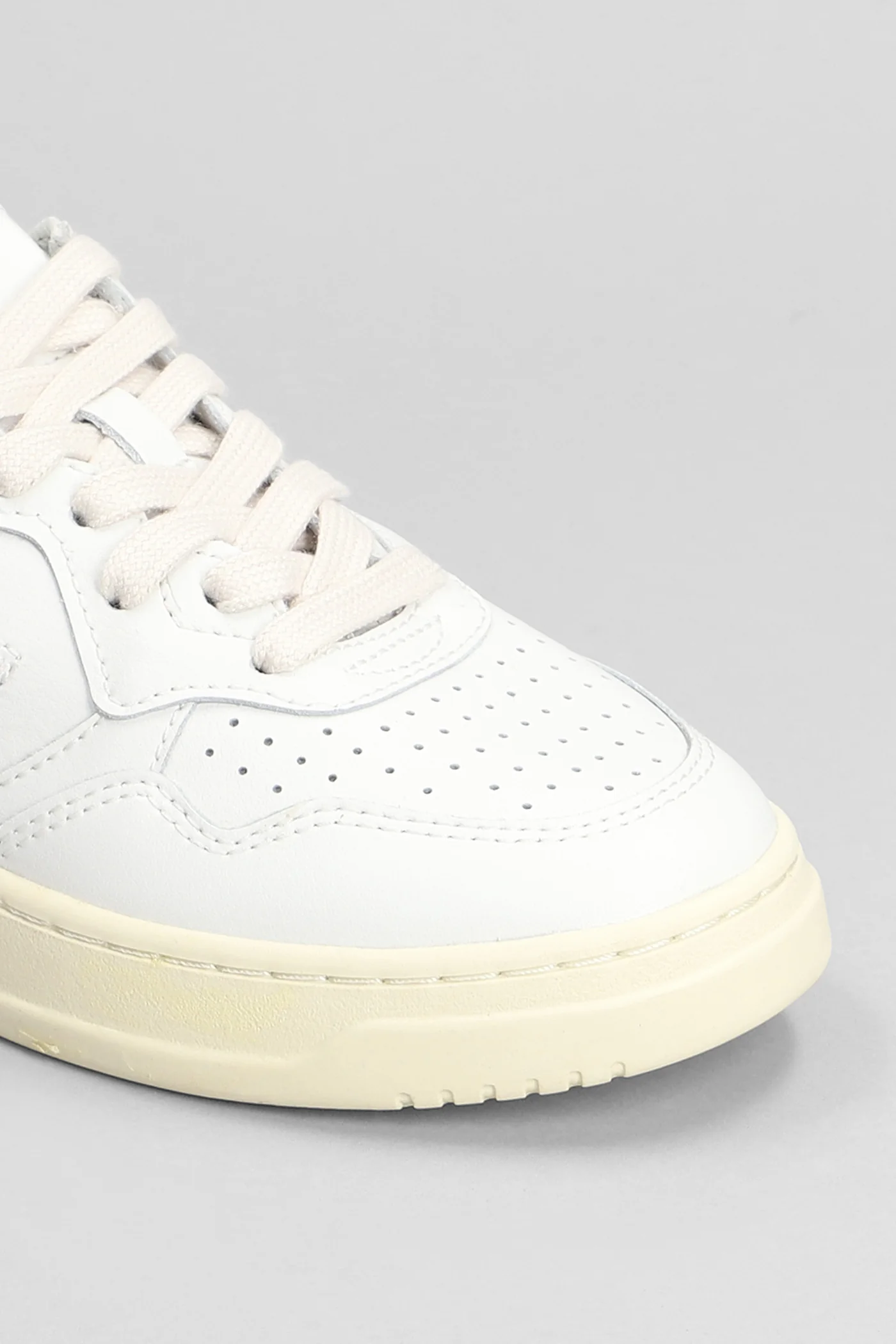 Medalist Low Sneakers in white leather - Image 5