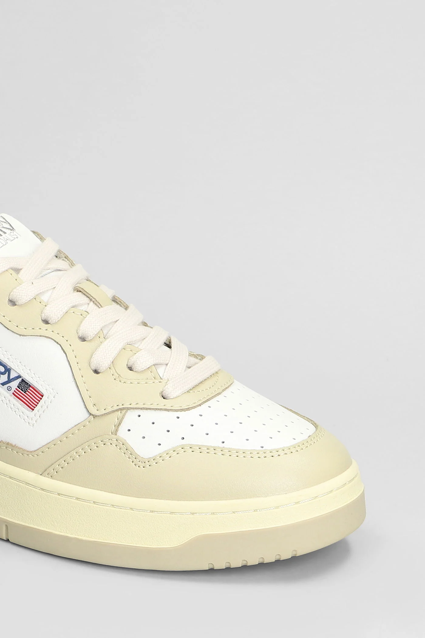 Medalist Low Sneakers in white leather - Image 5
