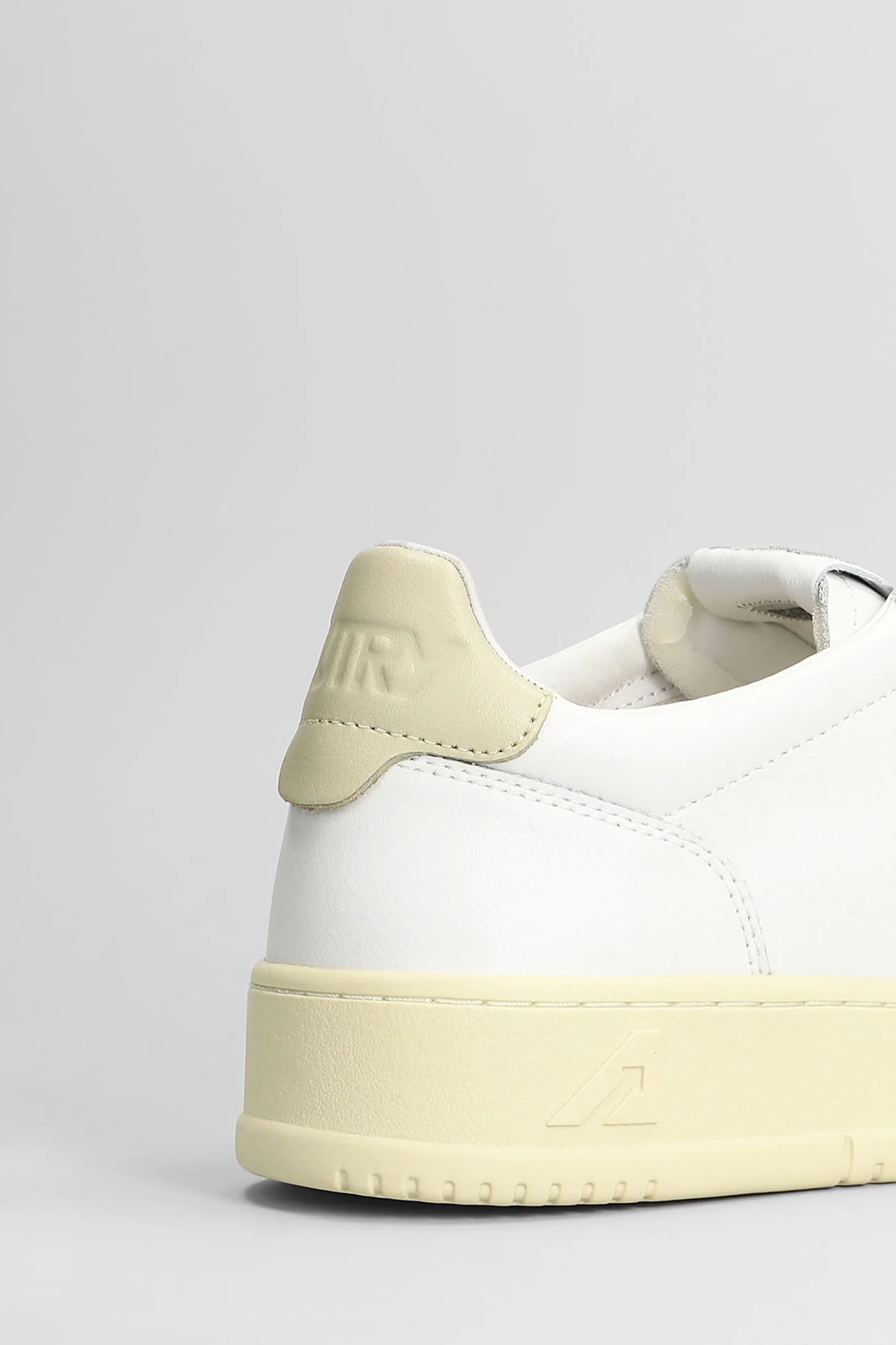 Medalist Low Sneakers in white leather - Image 5