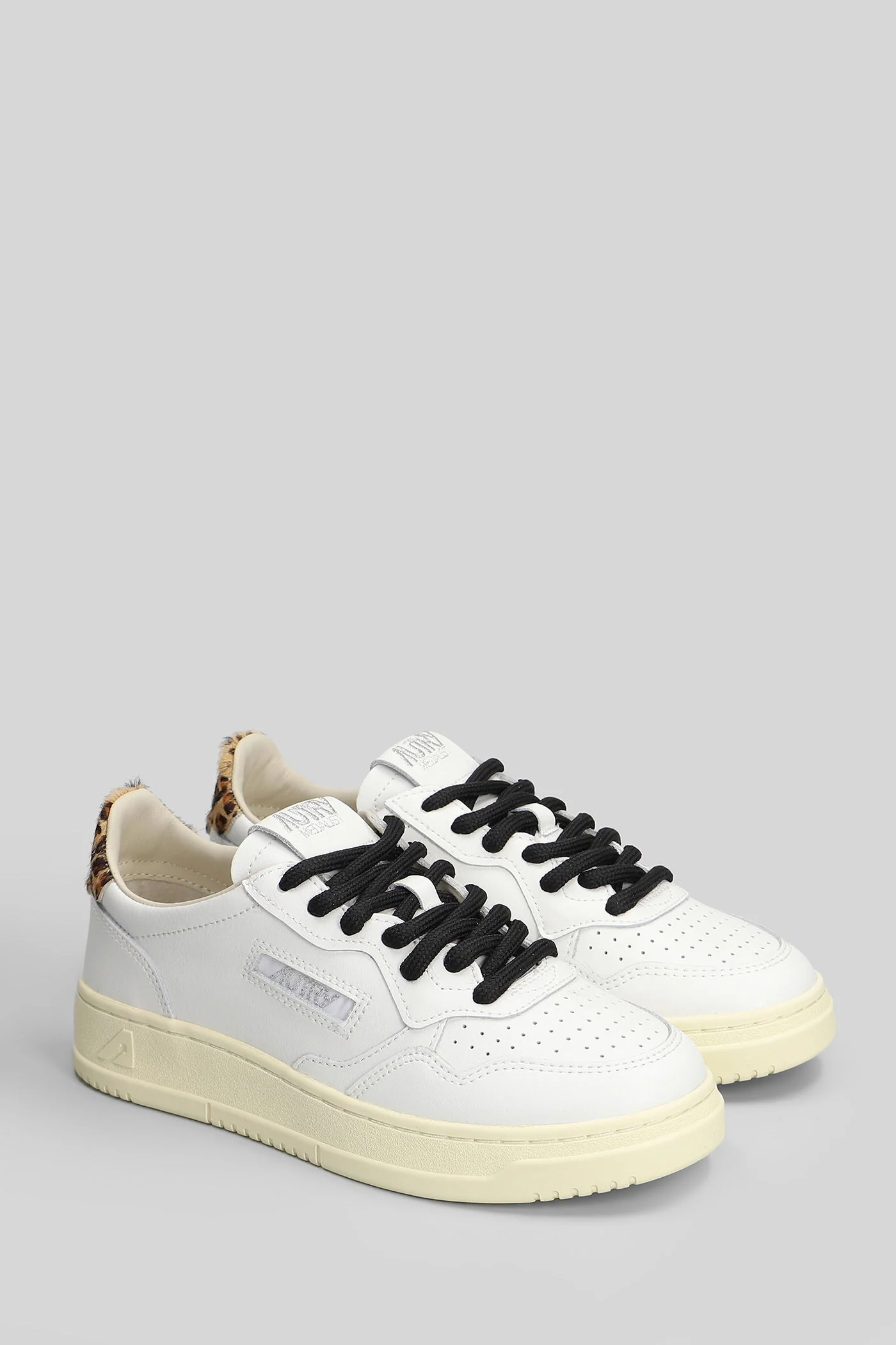 Medalist Low Sneakers in white leather - Image 12