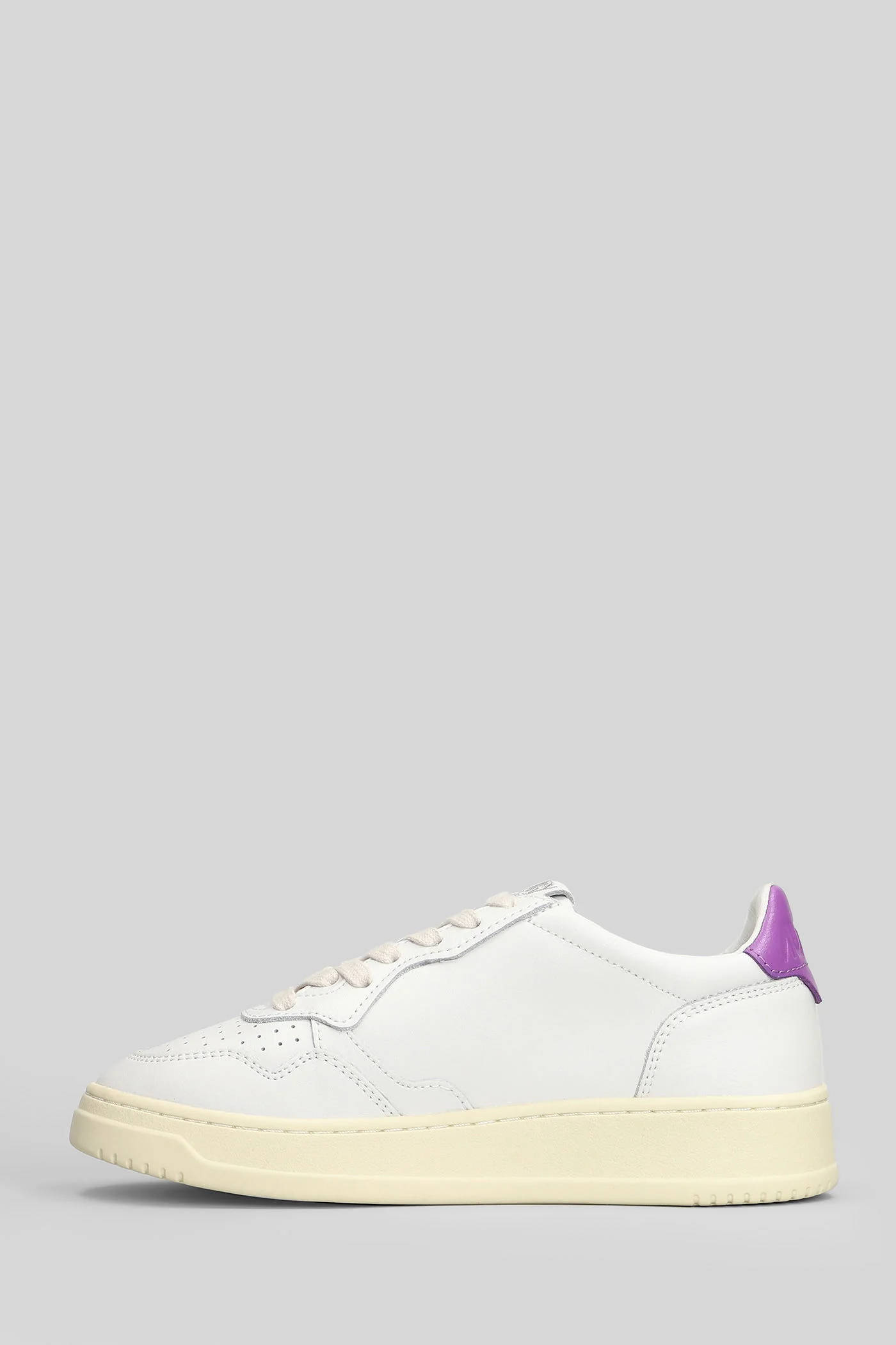 Medalist Low Sneakers in white leather - Image 8