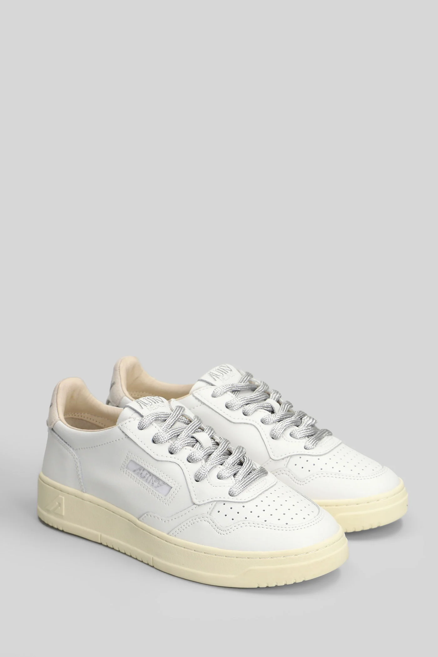 Medalist Low Sneakers in white leather - Image 2
