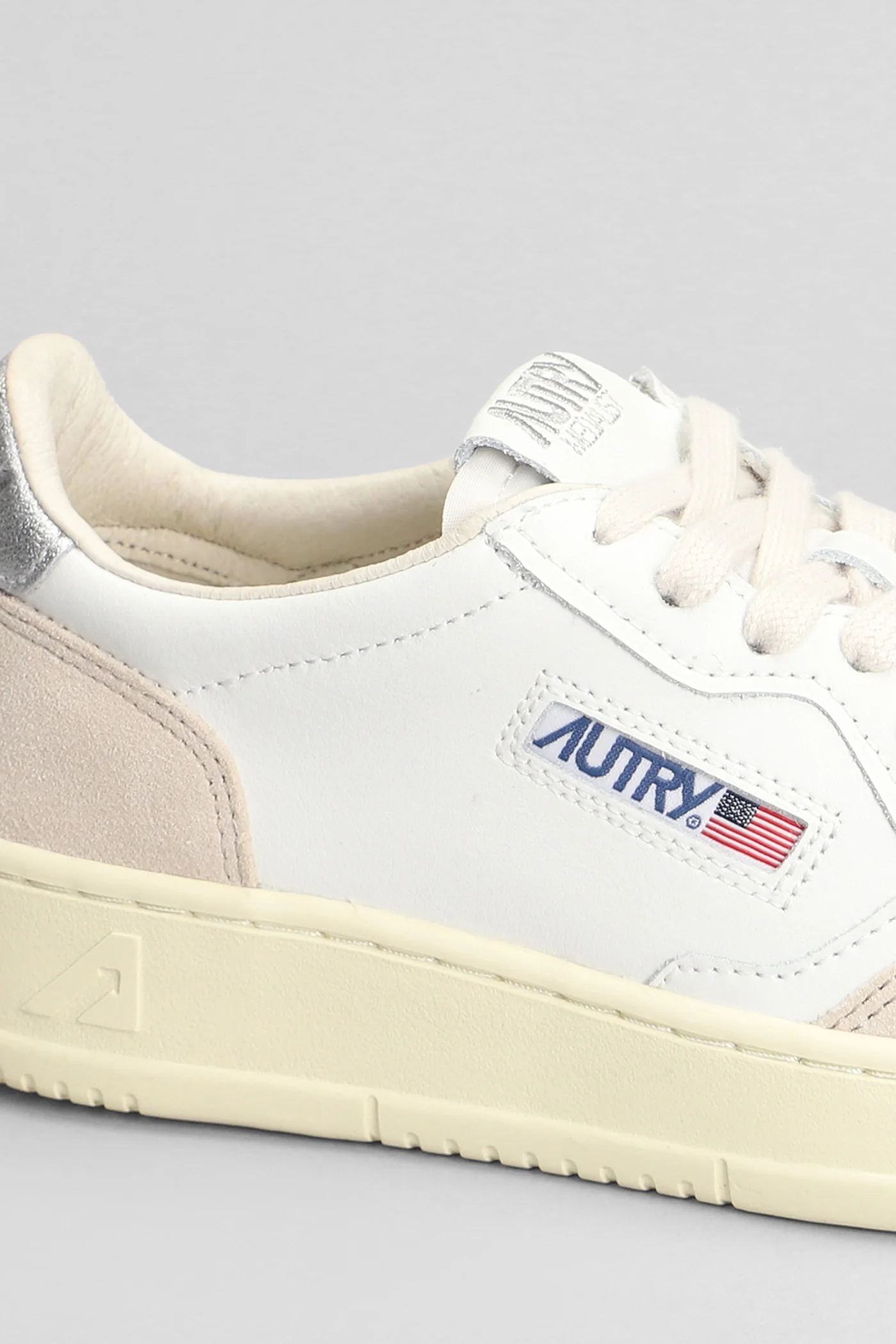 Medalist Low Sneakers in white suede and leather - Image 5