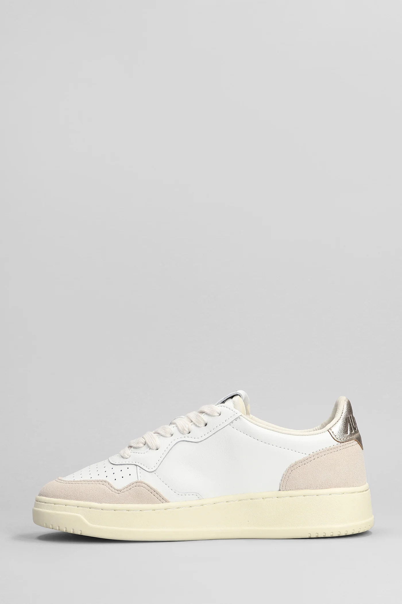Medalist Low Sneakers in white suede and leather - Image 3