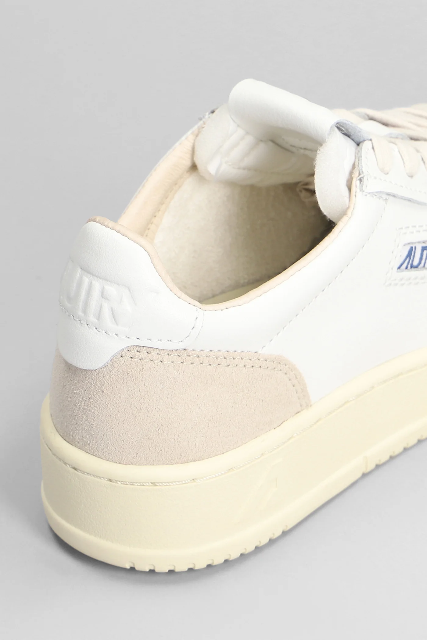 Medalist Low Sneakers in white suede and leather - Image 5