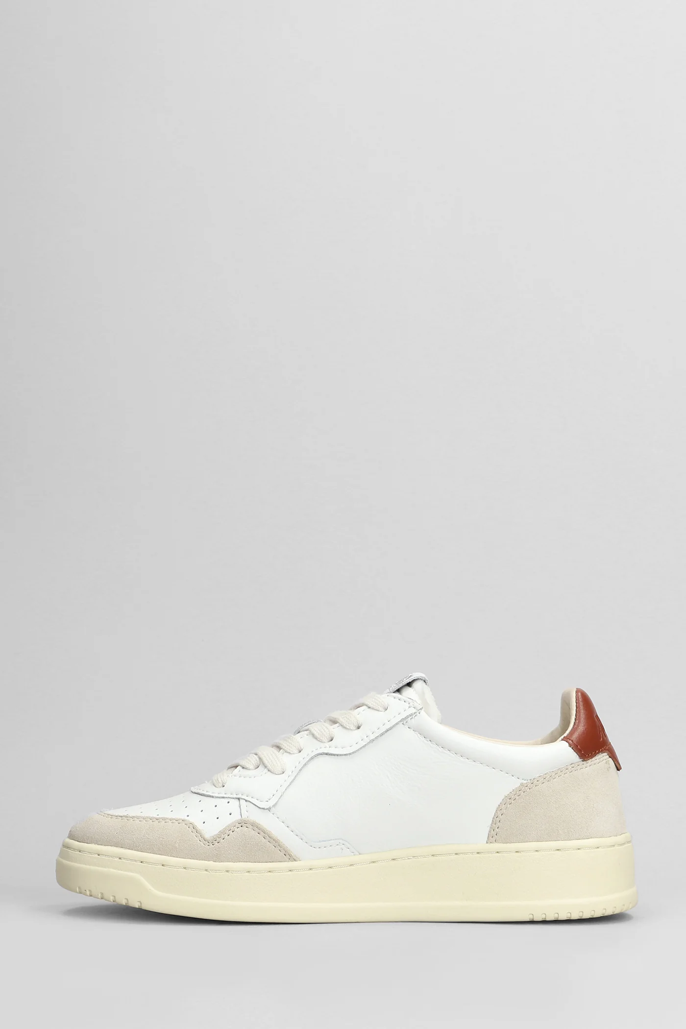 Medalist Low Sneakers in white suede and leather - Image 3