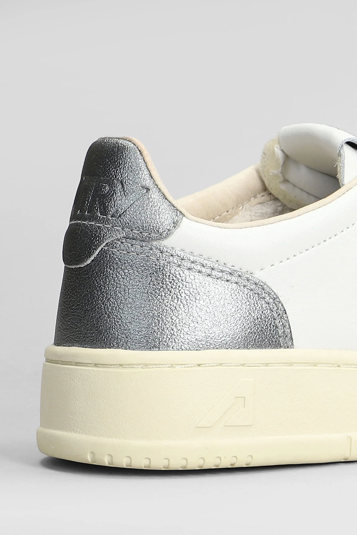 Medalist Sneakers in silver leather - Image 5