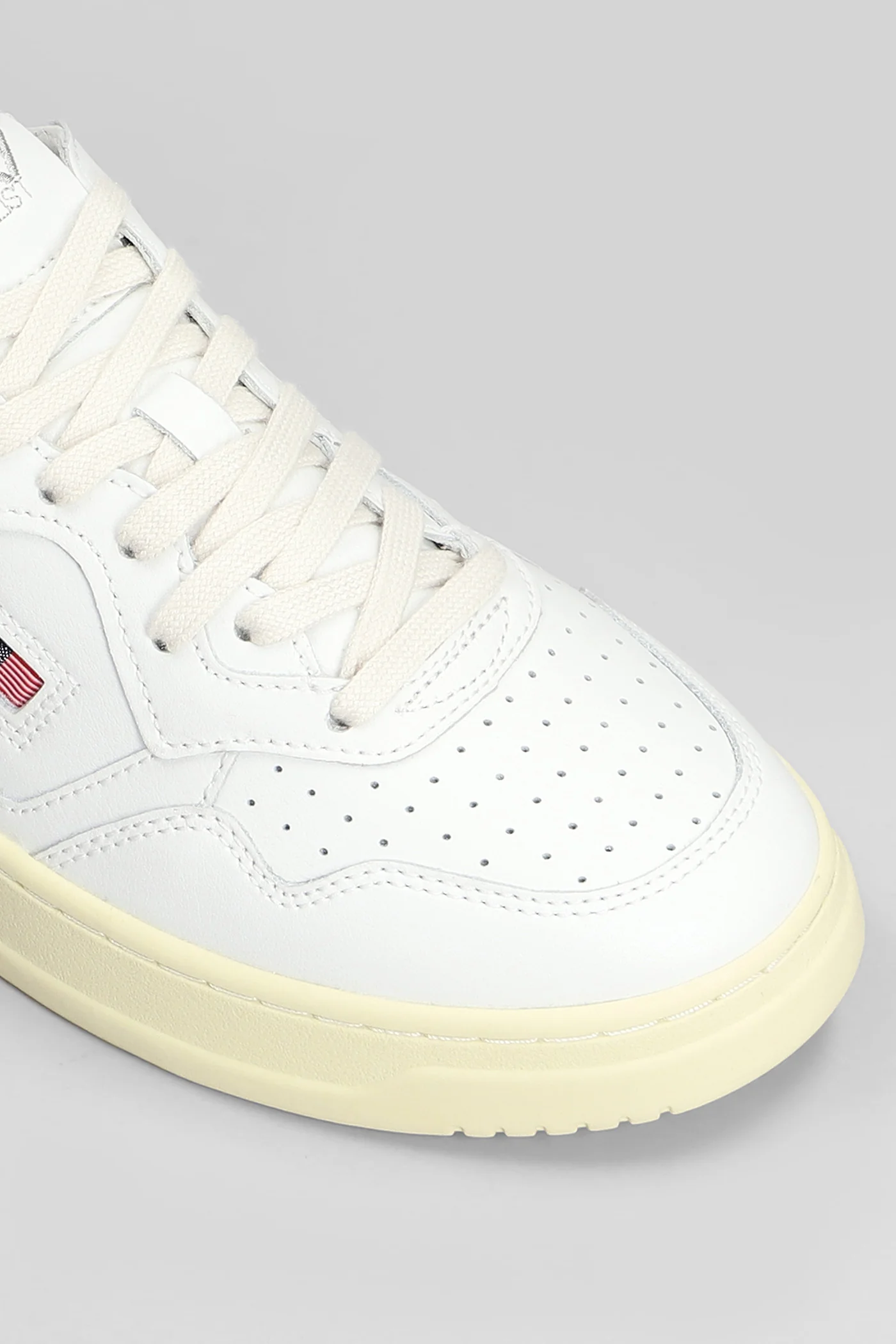Medalist Sneakers in white leather - Image 10