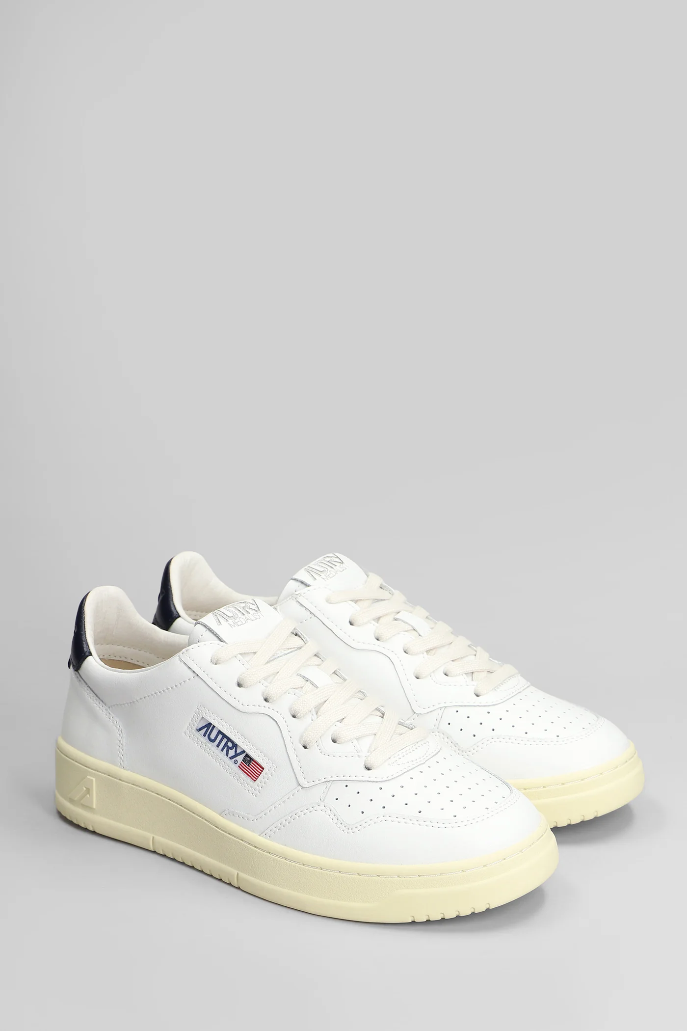 Medalist Sneakers in white leather - Image 2