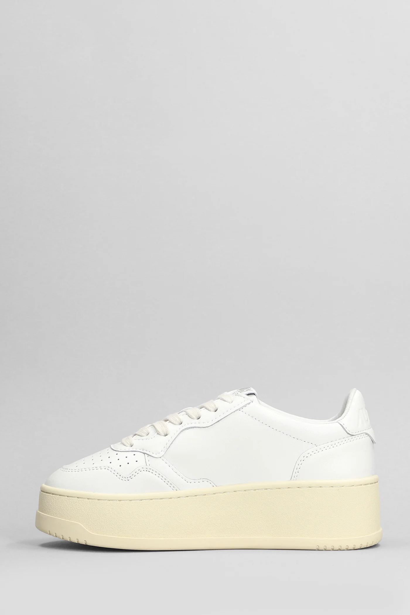 Platform Low Sneakers in white leather - Image 3