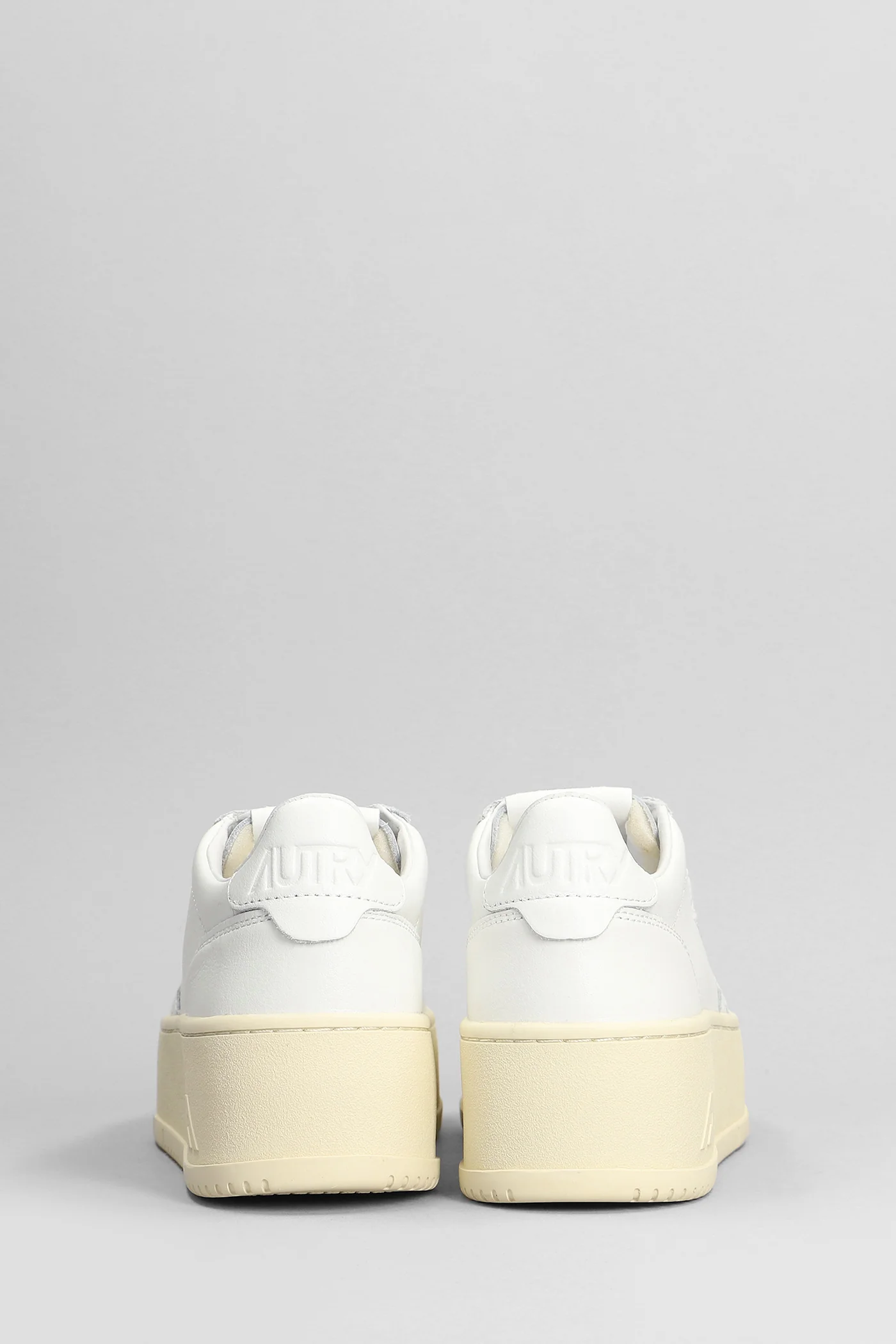 Platform Low Sneakers in white leather - Image 4