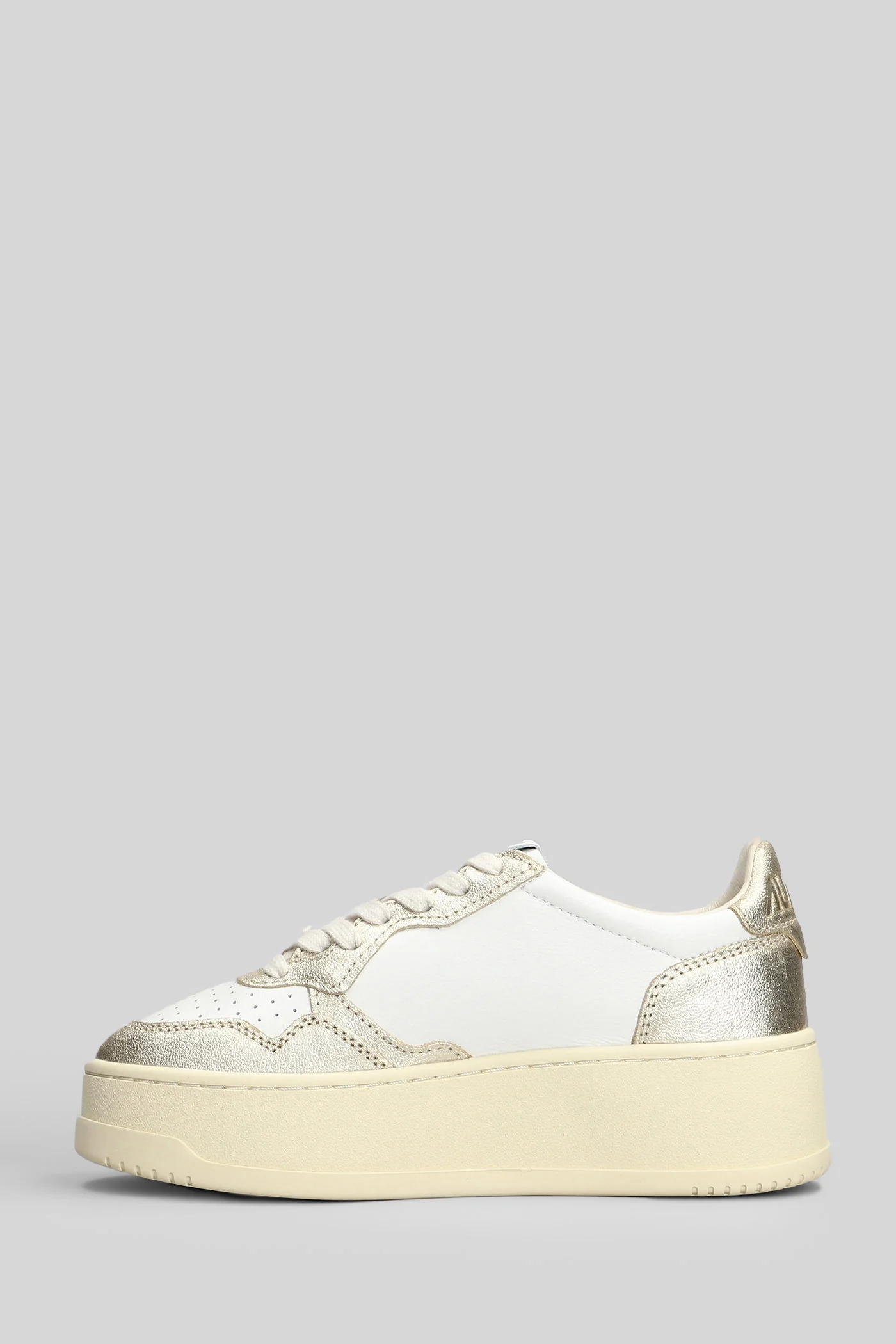 Platform Low Sneakers in white leather - Image 3