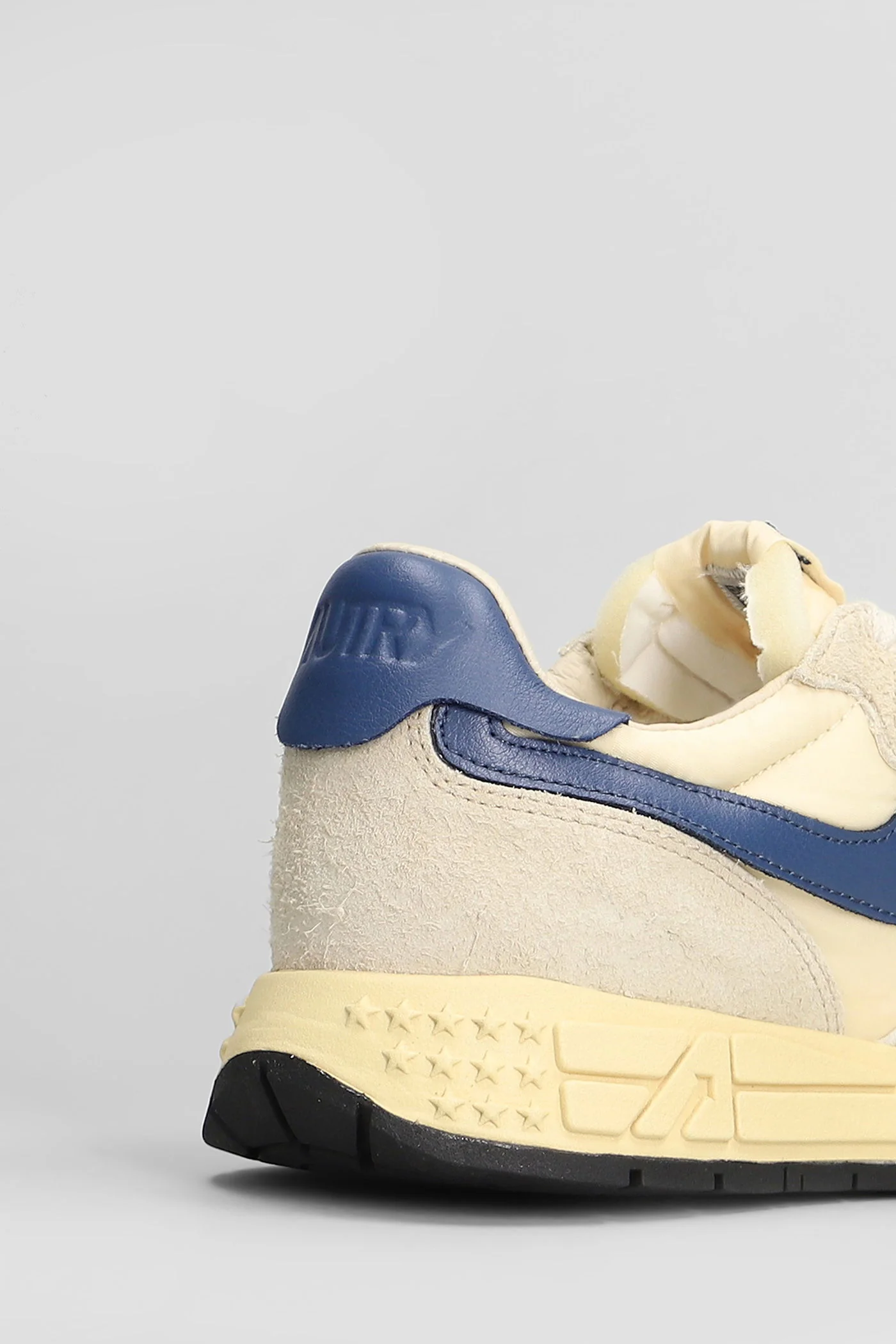 Reelwind Low Sneakers in beige Suede and fabric - Image 5