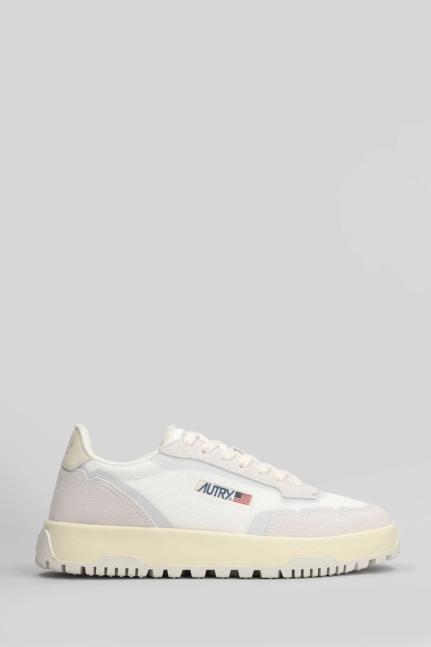 Wildpace Low Sneakers in white Suede and fabric