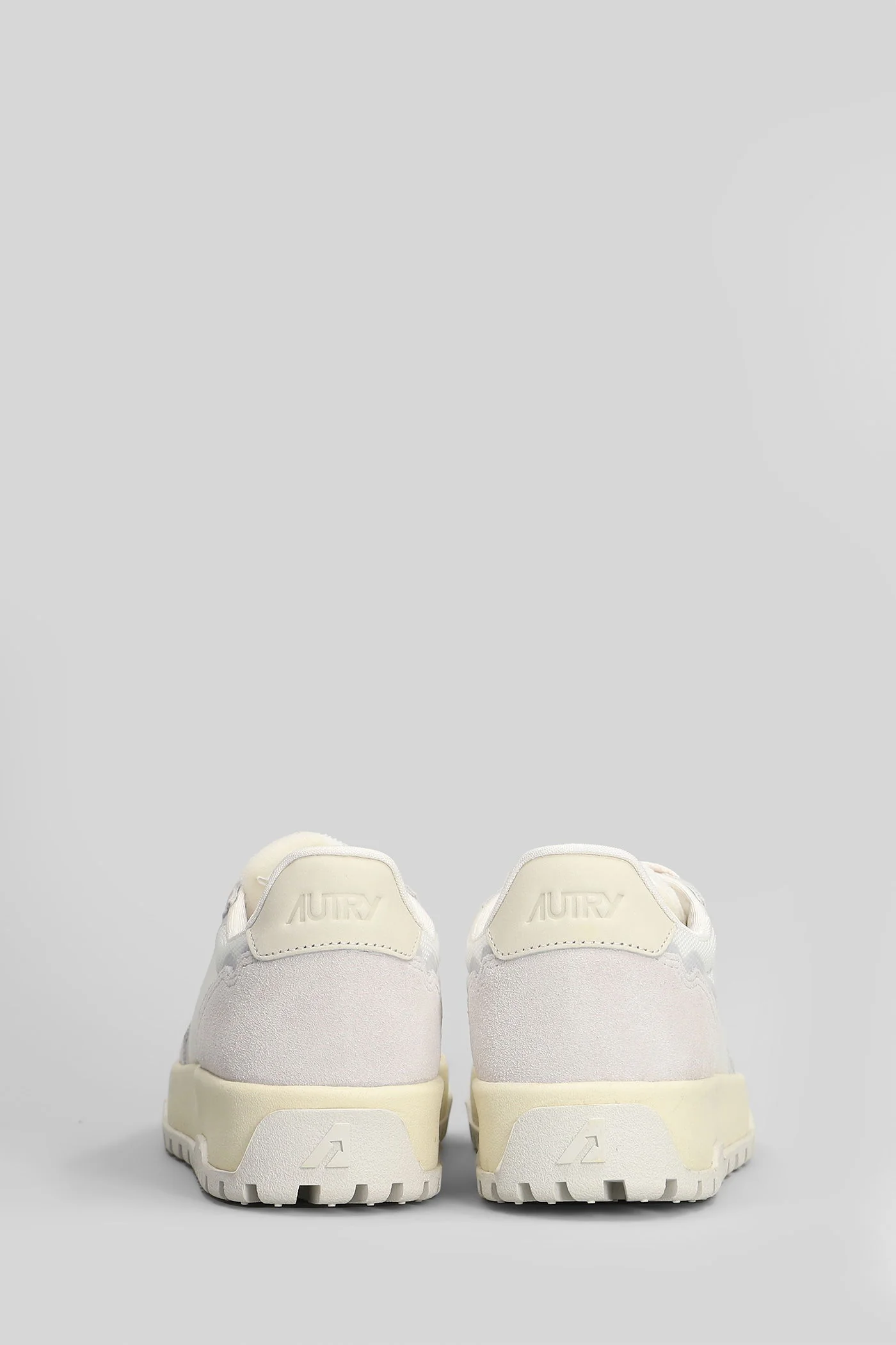 Wildpace Low Sneakers in white Suede and fabric - Image 4