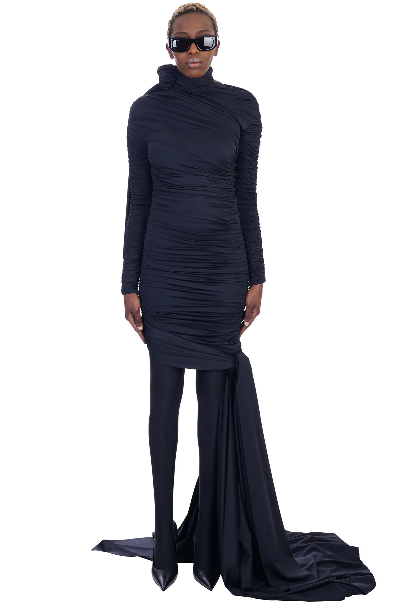 Dress woman  in black synthetic fibers