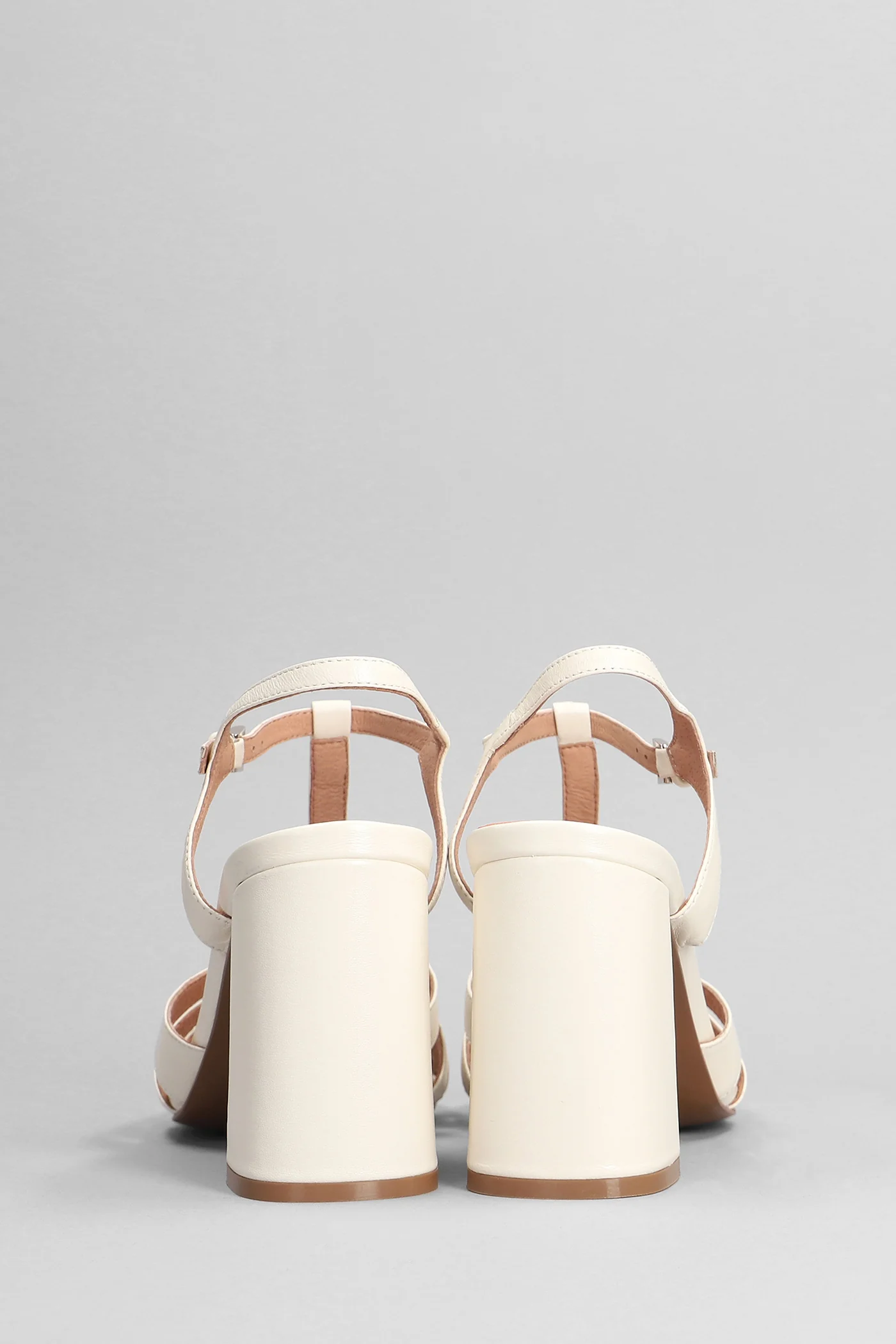 Azalea Sandals in white leather - Image 4